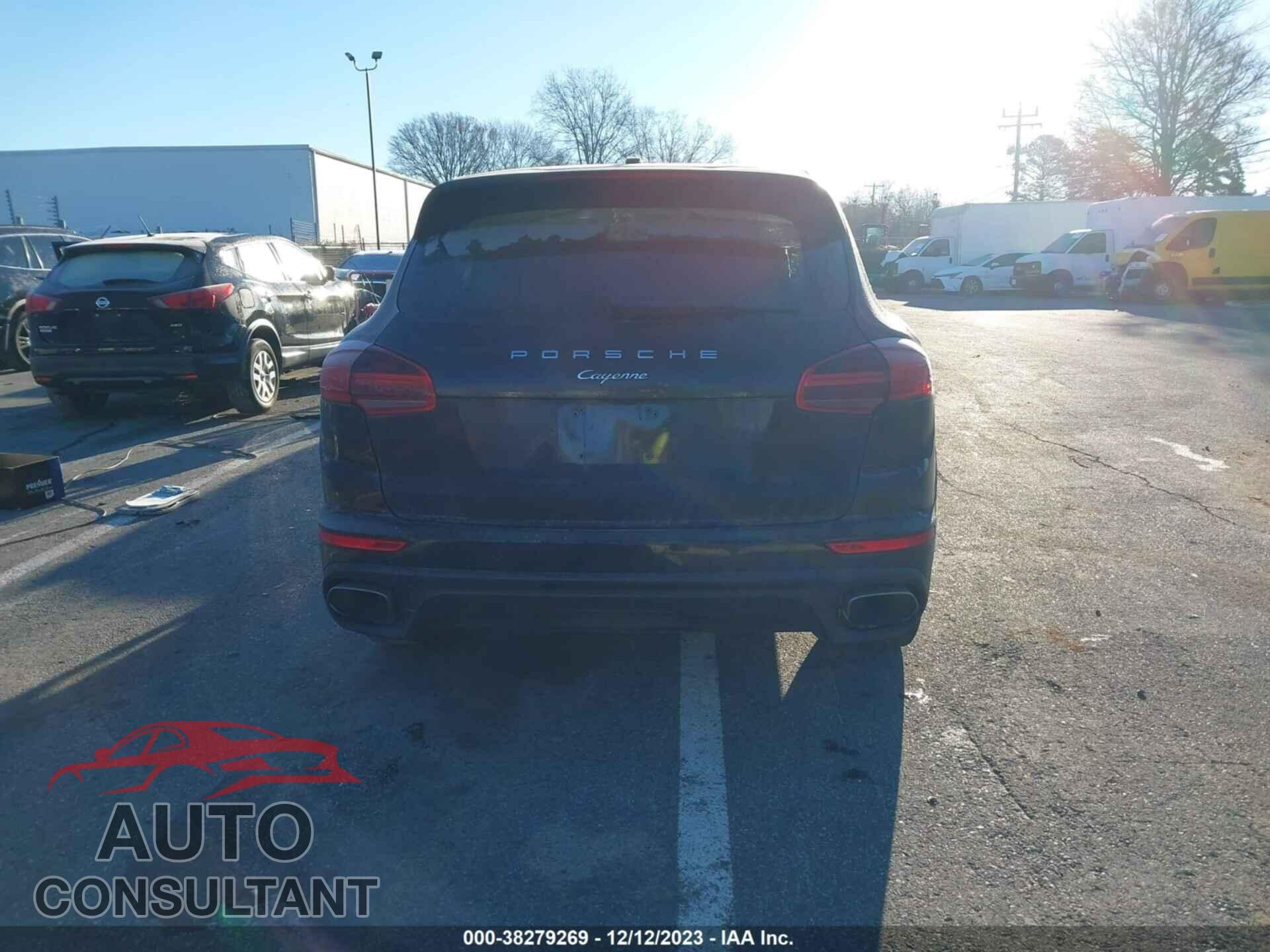 PORSCHE CAYENNE 2017 - WP1AA2A26HKA91142