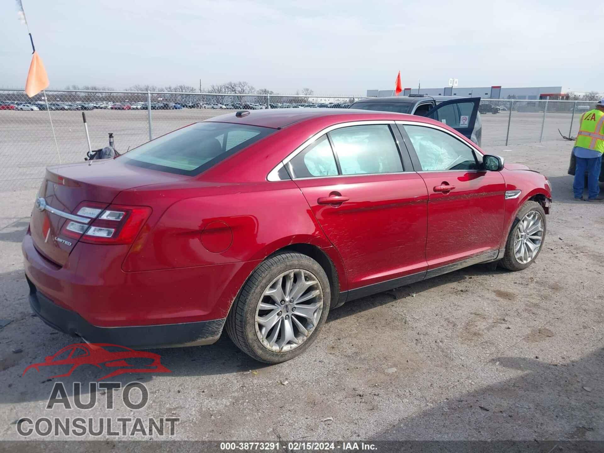 FORD TAURUS 2017 - 1FAHP2F85HG121638