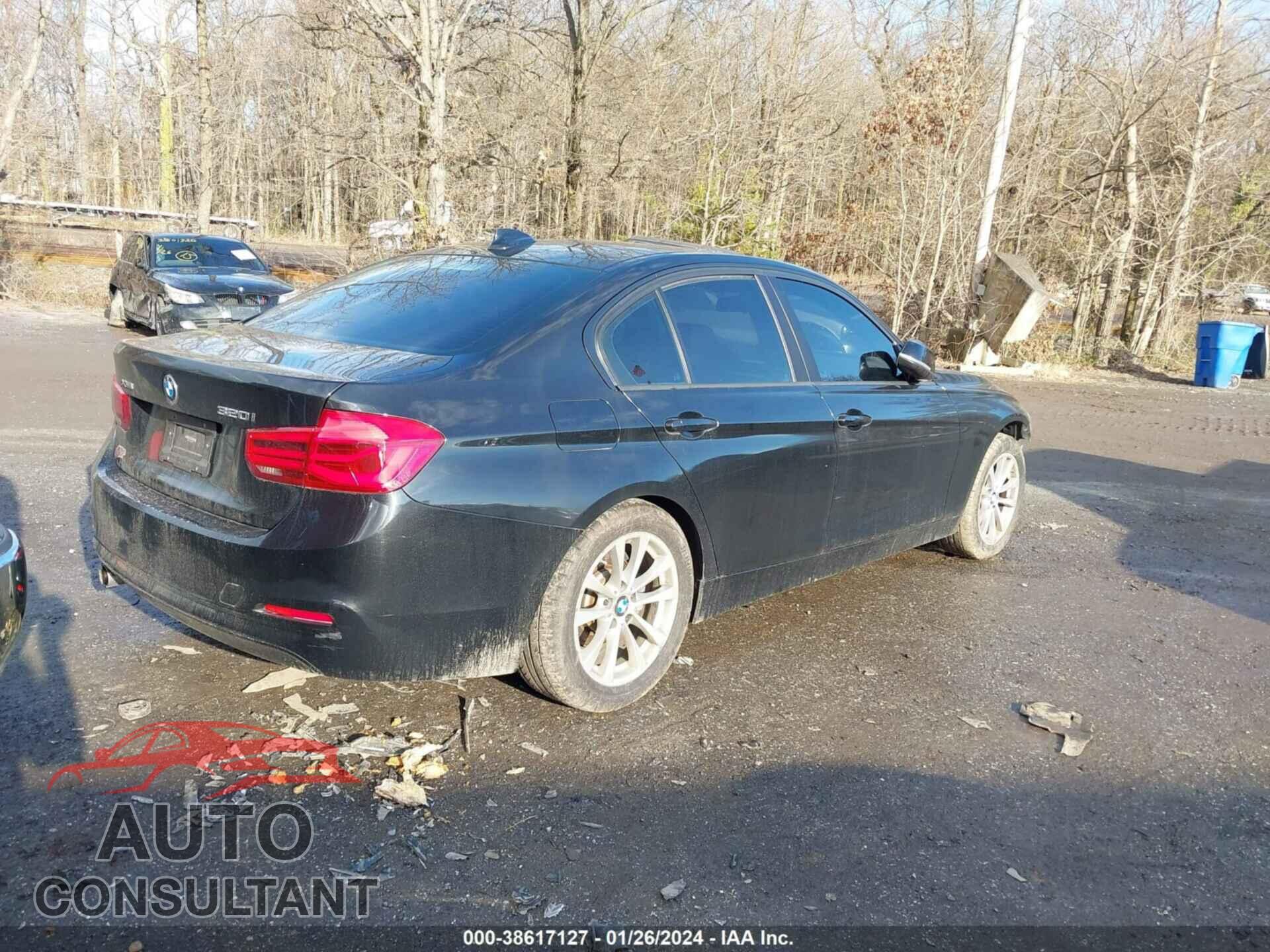 BMW 320 2018 - WBA8A3C53JA357948