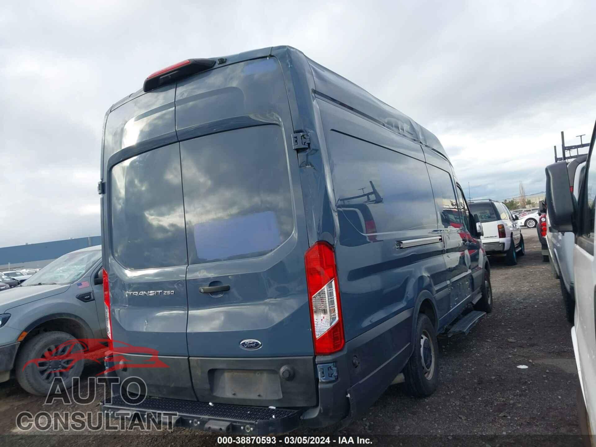 FORD TRANSIT-250 CARGO VAN 2020 - 1FTBR3X84LKA18151