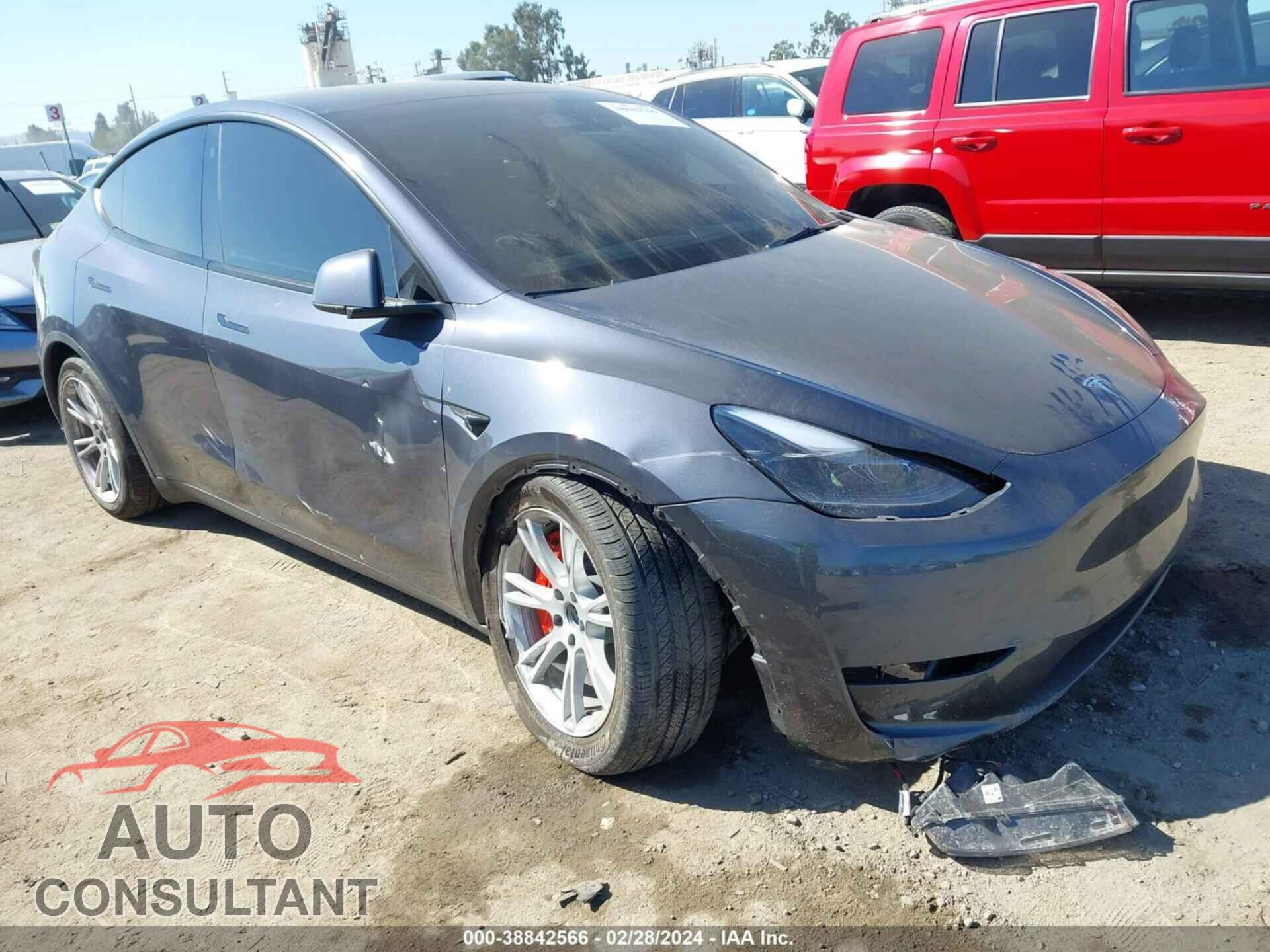 TESLA MODEL Y 2023 - 7SAYGAEE4PF661490