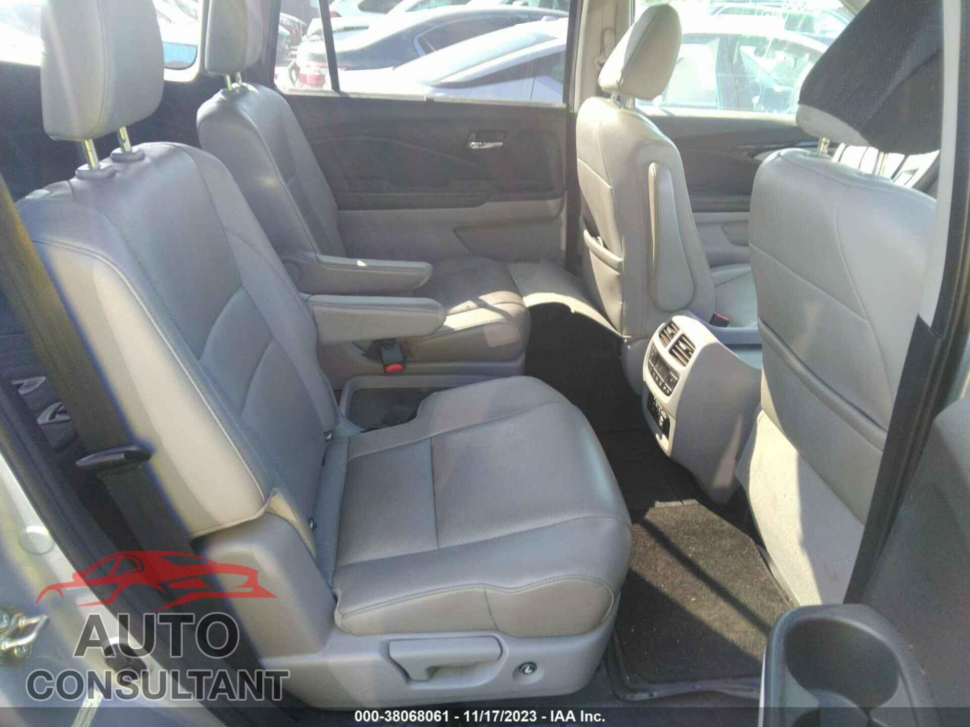 HONDA PILOT 2016 - 5FNYF6H0XGB092982