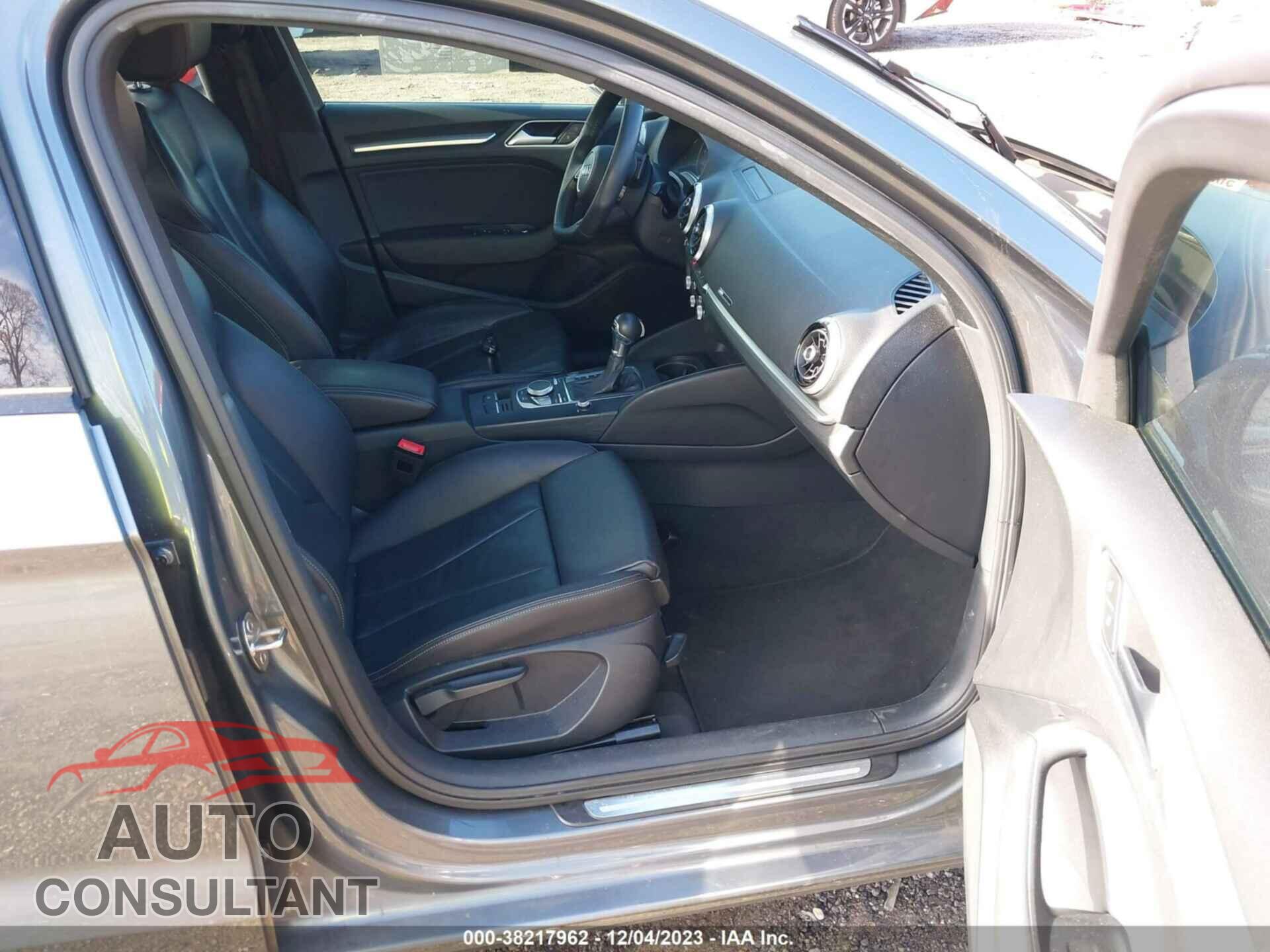 AUDI A3 2020 - WAUAUGFF8LA003477