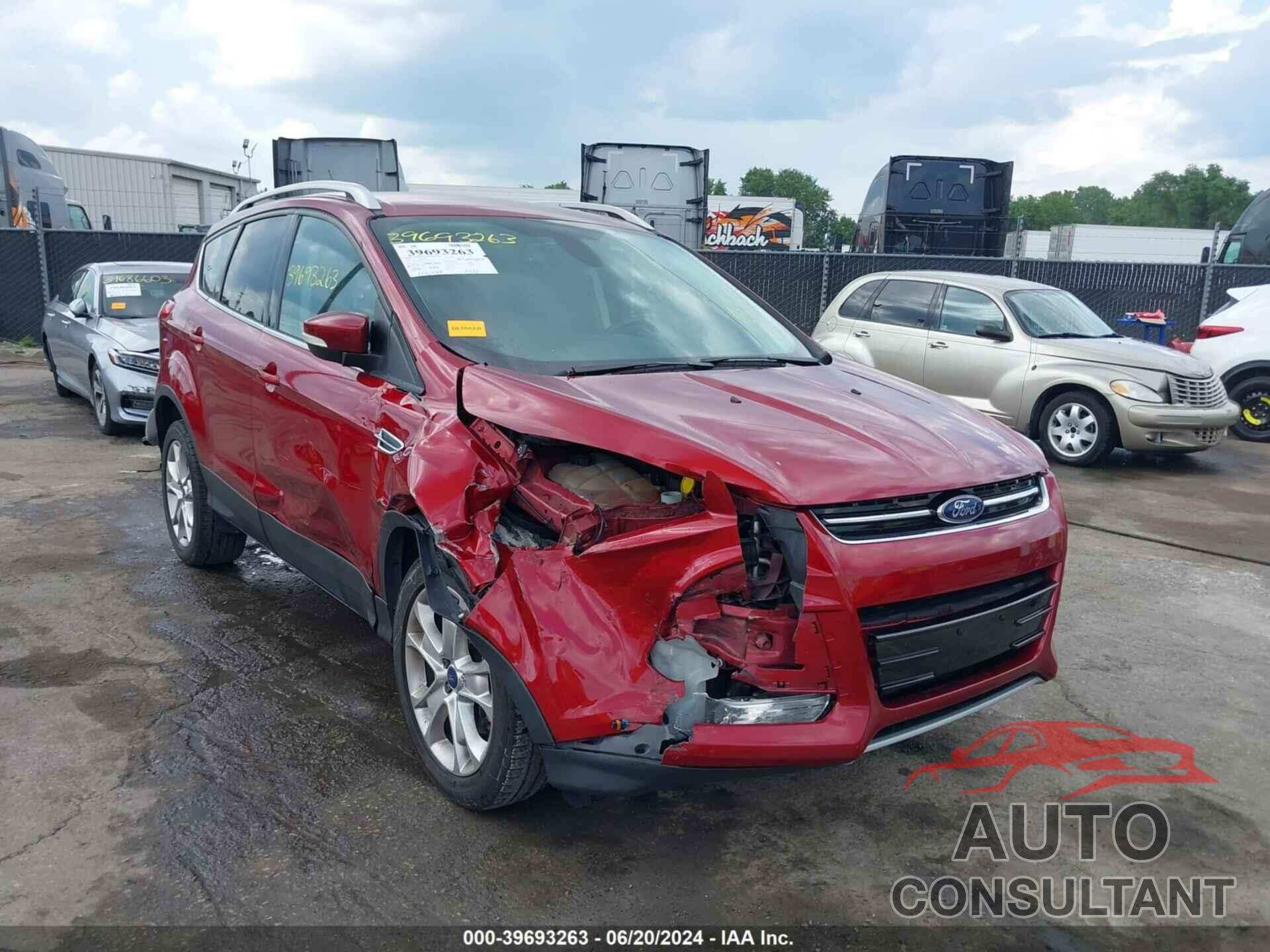 FORD ESCAPE 2016 - 1FMCU9J98GUC90375