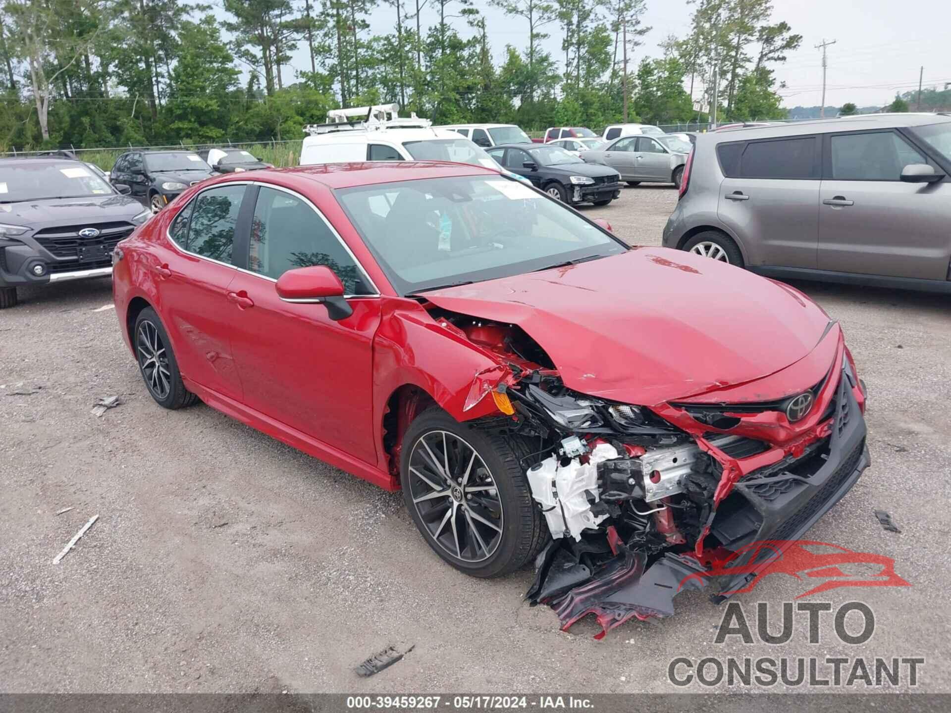 TOYOTA CAMRY 2024 - 4T1G11AK0RU213484
