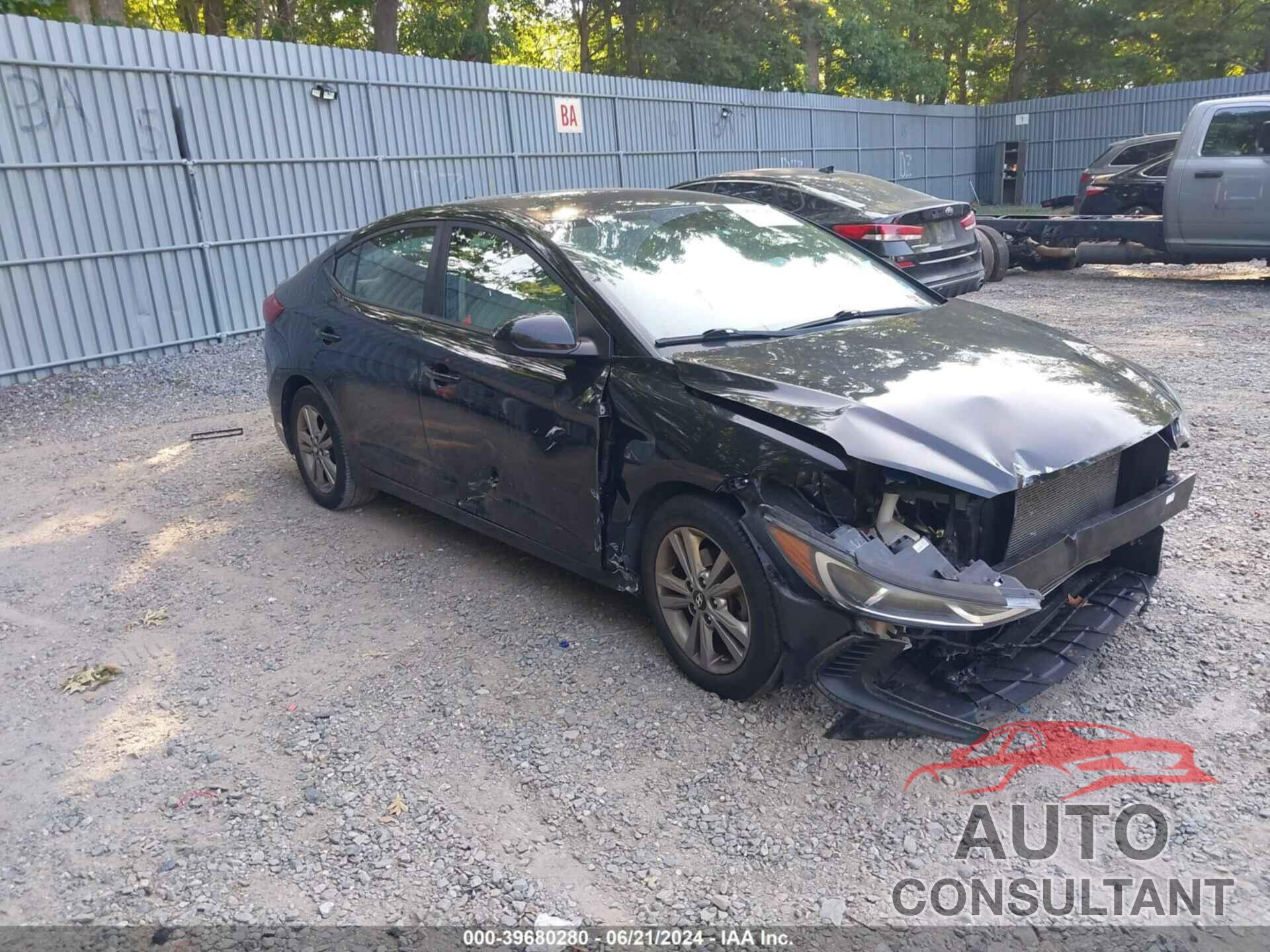 HYUNDAI ELANTRA 2018 - KMHD84LF1JU474336