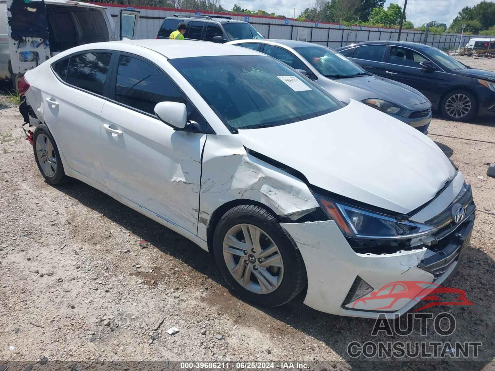 HYUNDAI ELANTRA 2020 - 5NPD84LF5LH624045