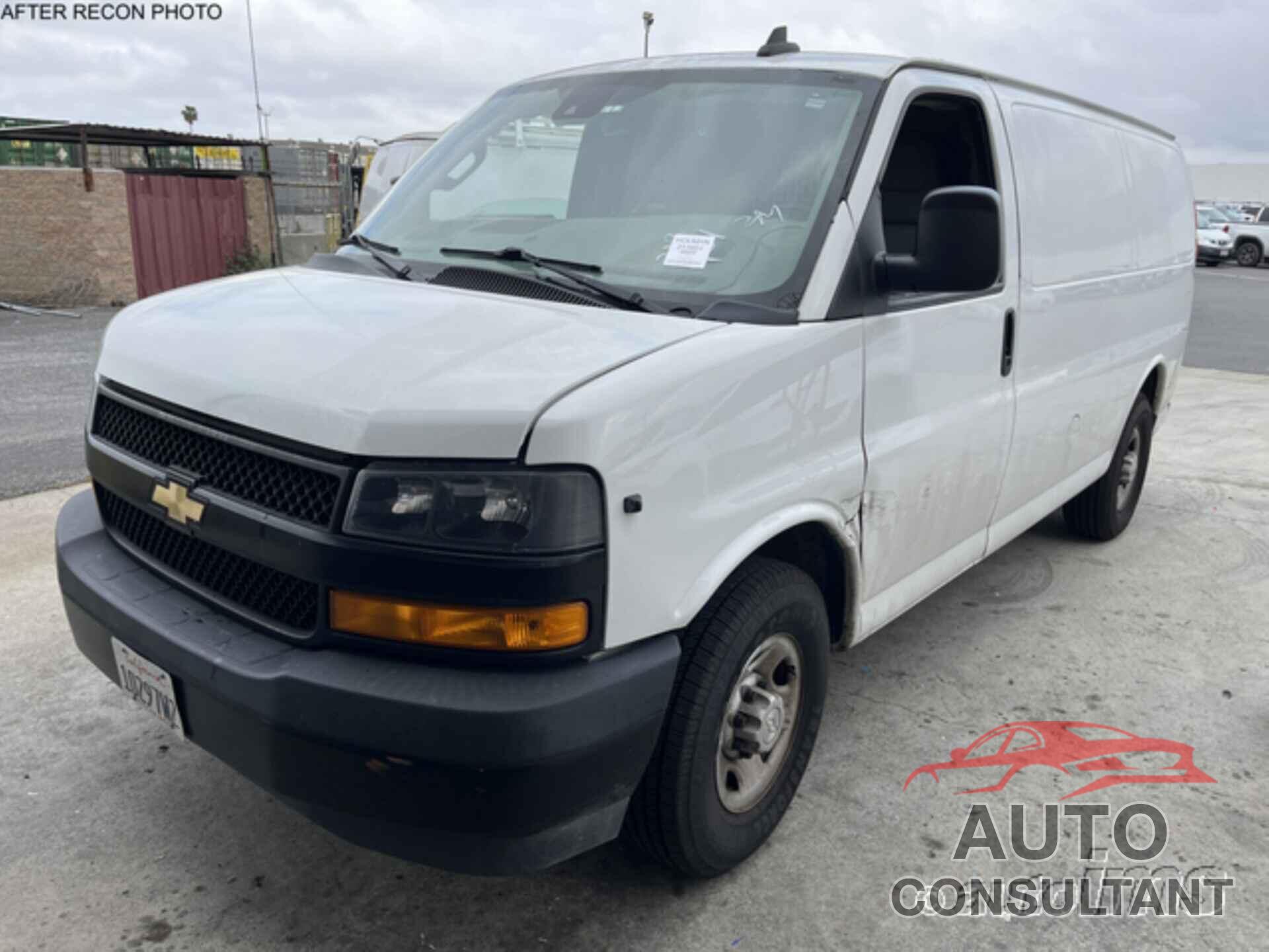 CHEVROLET EXPRESS G3500 2019 - 1GCZGGFP6K1334708