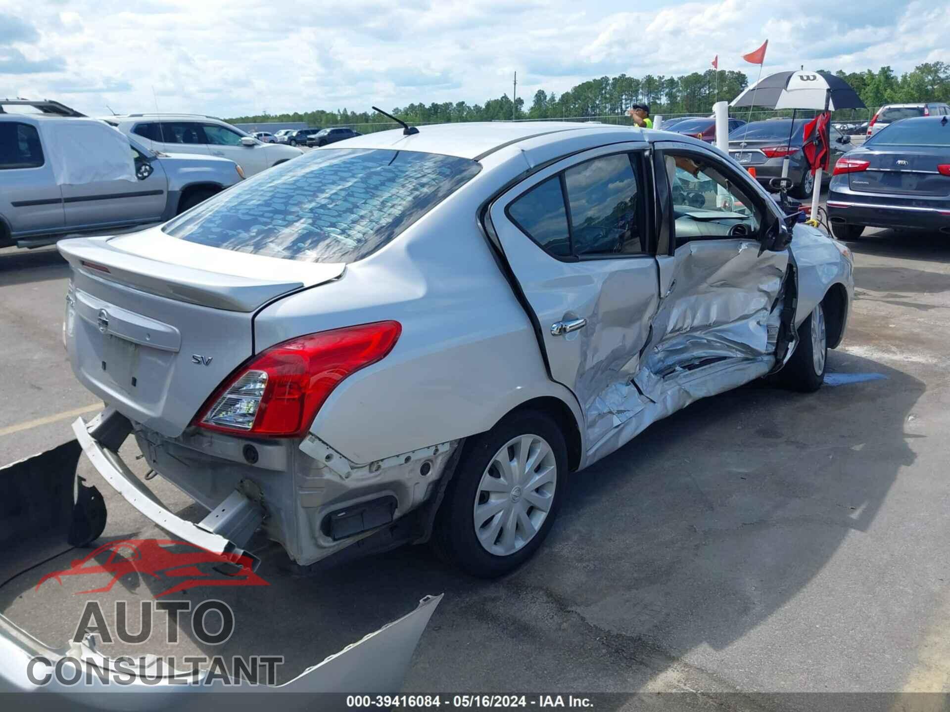 NISSAN VERSA 2017 - 3N1CN7AP3HL845851