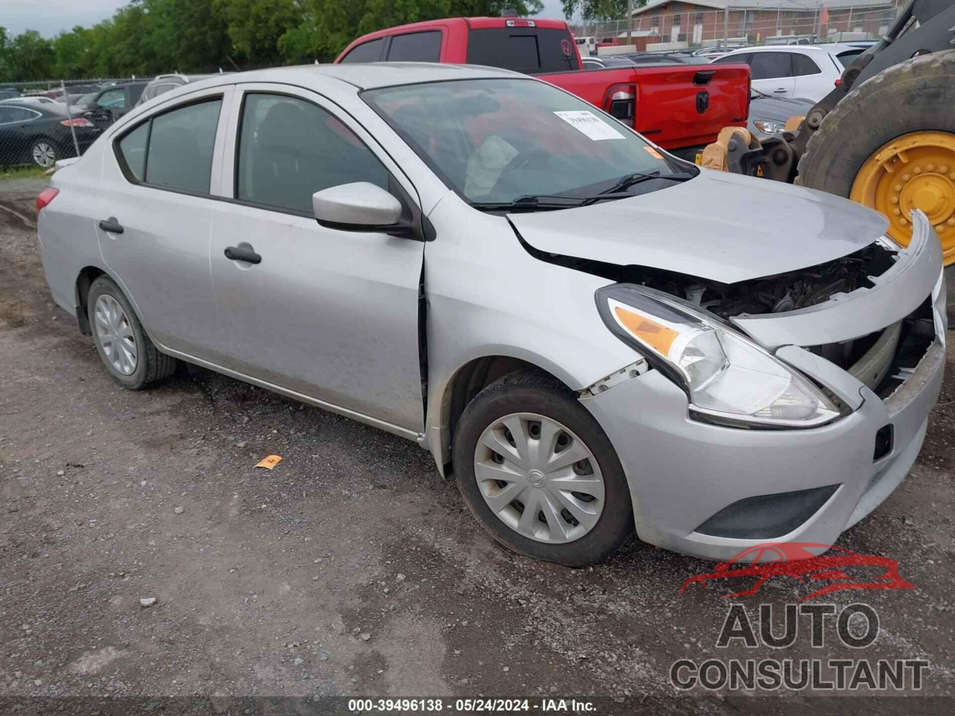 NISSAN VERSA 2018 - 3N1CN7AP3JL810135