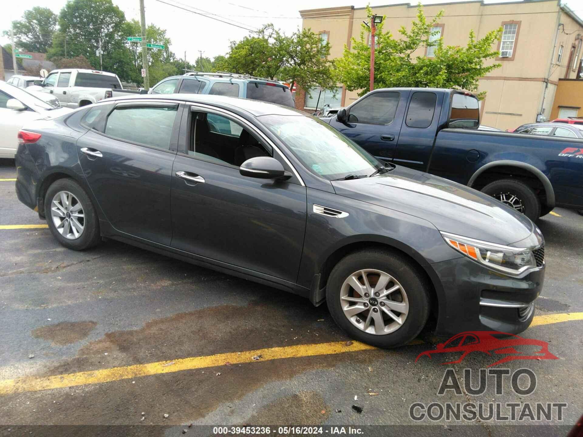 KIA OPTIMA 2018 - KNAGT4L34J5211416