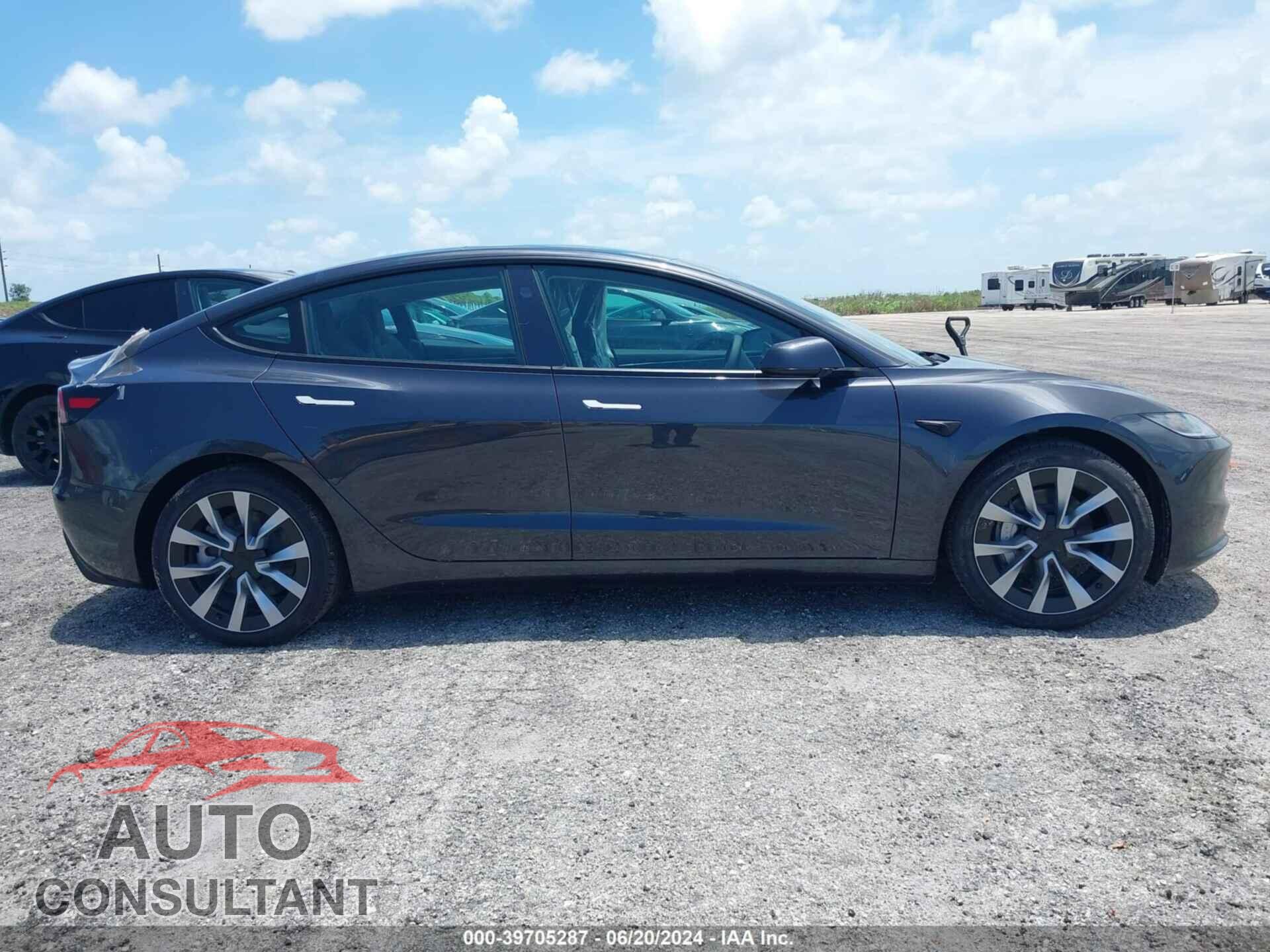 TESLA MODEL 3 2024 - 5YJ3E1EA2RF752500