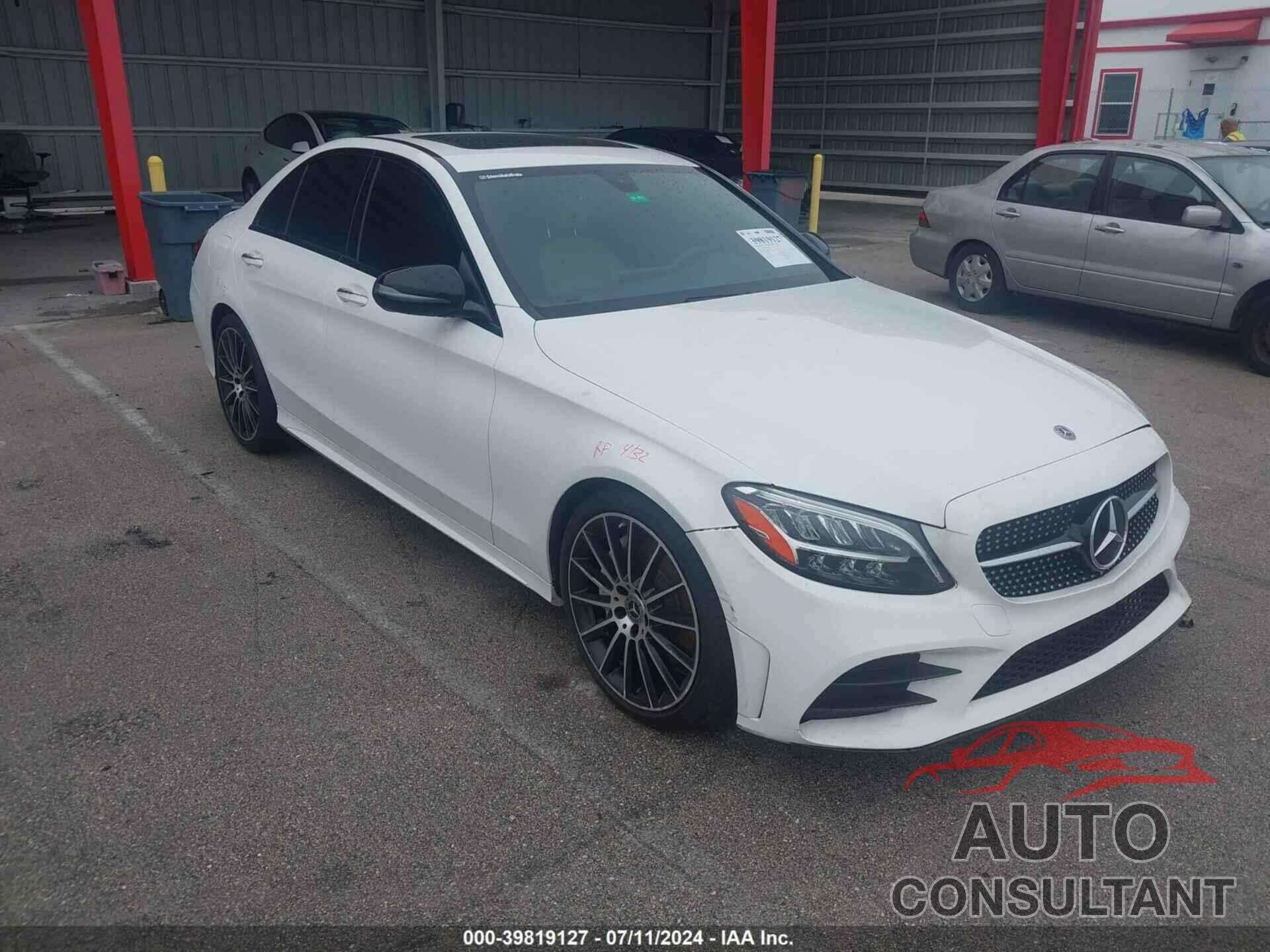 MERCEDES-BENZ C 300 2019 - 55SWF8DB5KU303605