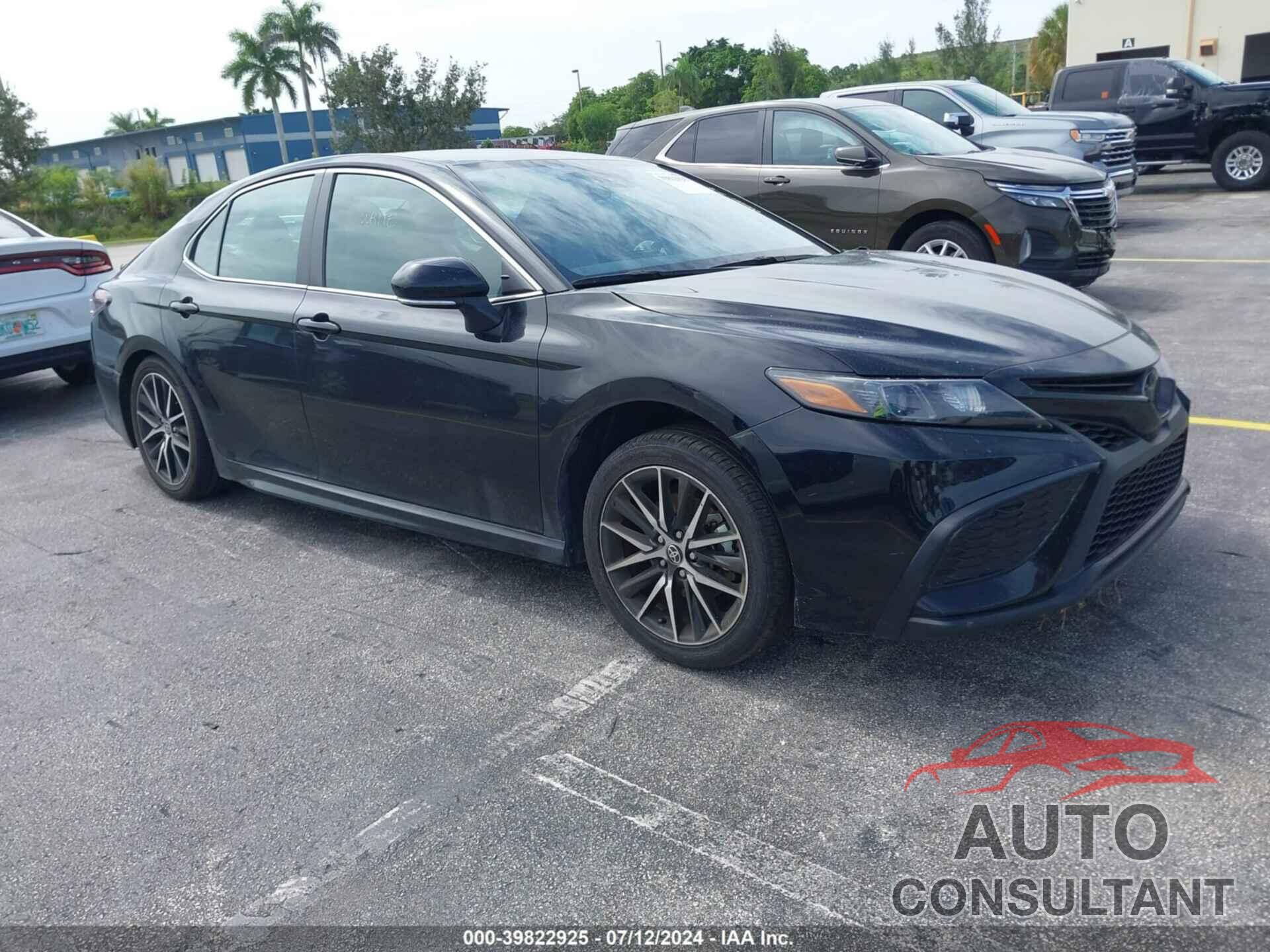TOYOTA CAMRY 2023 - 4T1G11AK9PU790673