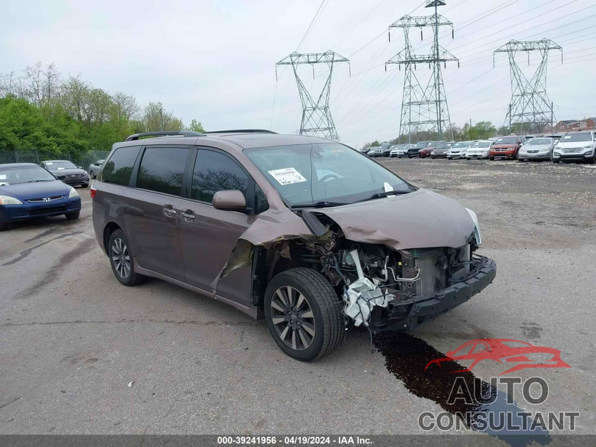 TOYOTA SIENNA 2019 - 5TDDZ3DC7KS224279