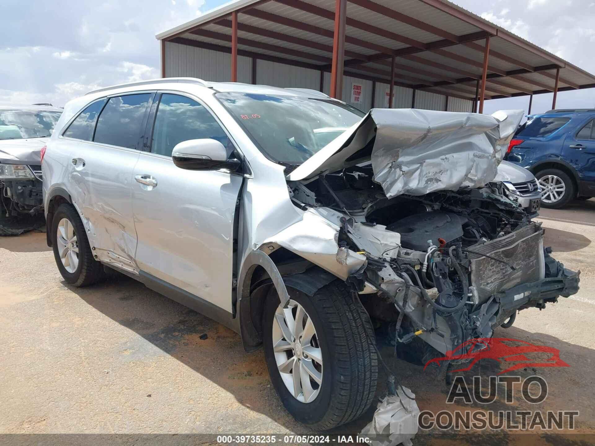 KIA SORENTO 2017 - 5XYPG4A39HG245587