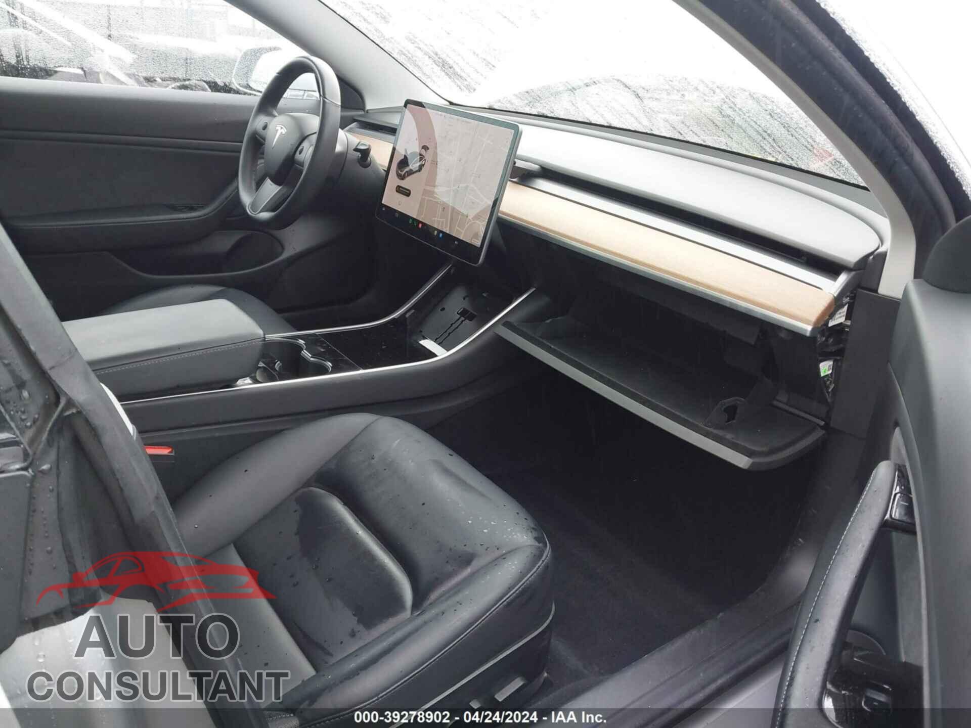 TESLA MODEL 3 2018 - 5YJ3E1EBXJF083342