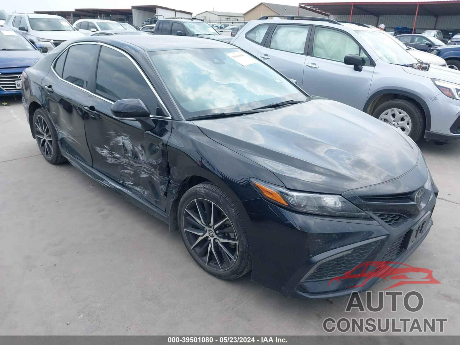 TOYOTA CAMRY 2022 - 4T1G11AK7NU716147