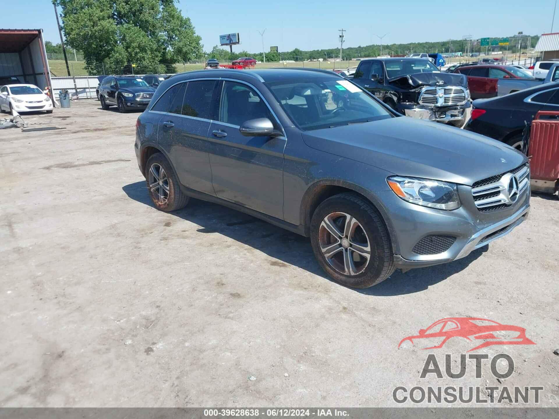 MERCEDES-BENZ GLC 300 2016 - WDC0G4JB1GF047364