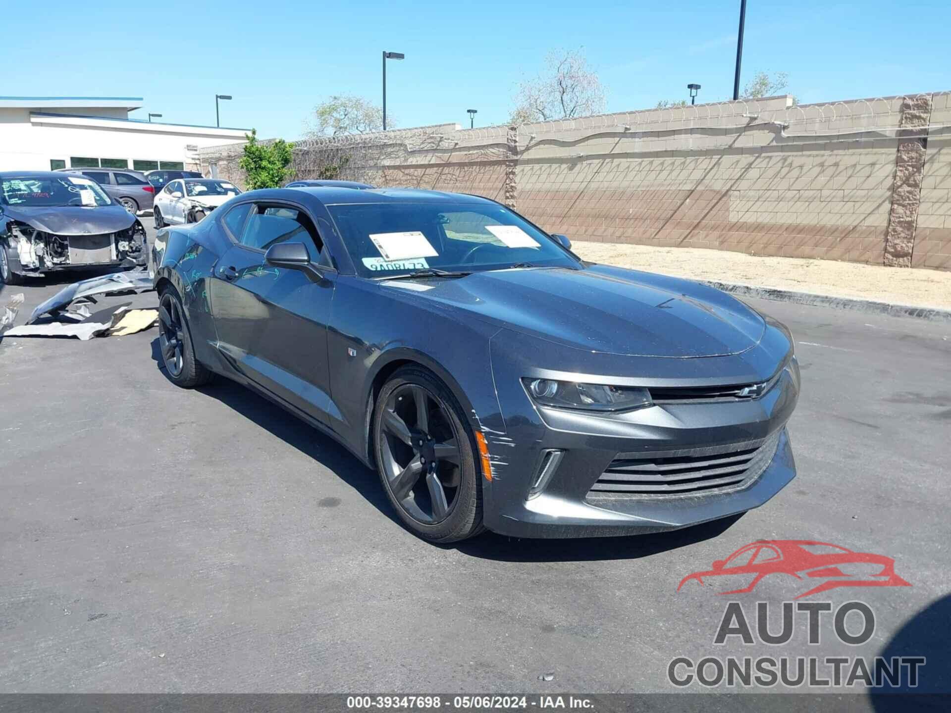 CHEVROLET CAMARO 2018 - 1G1FB1RX3J0129192