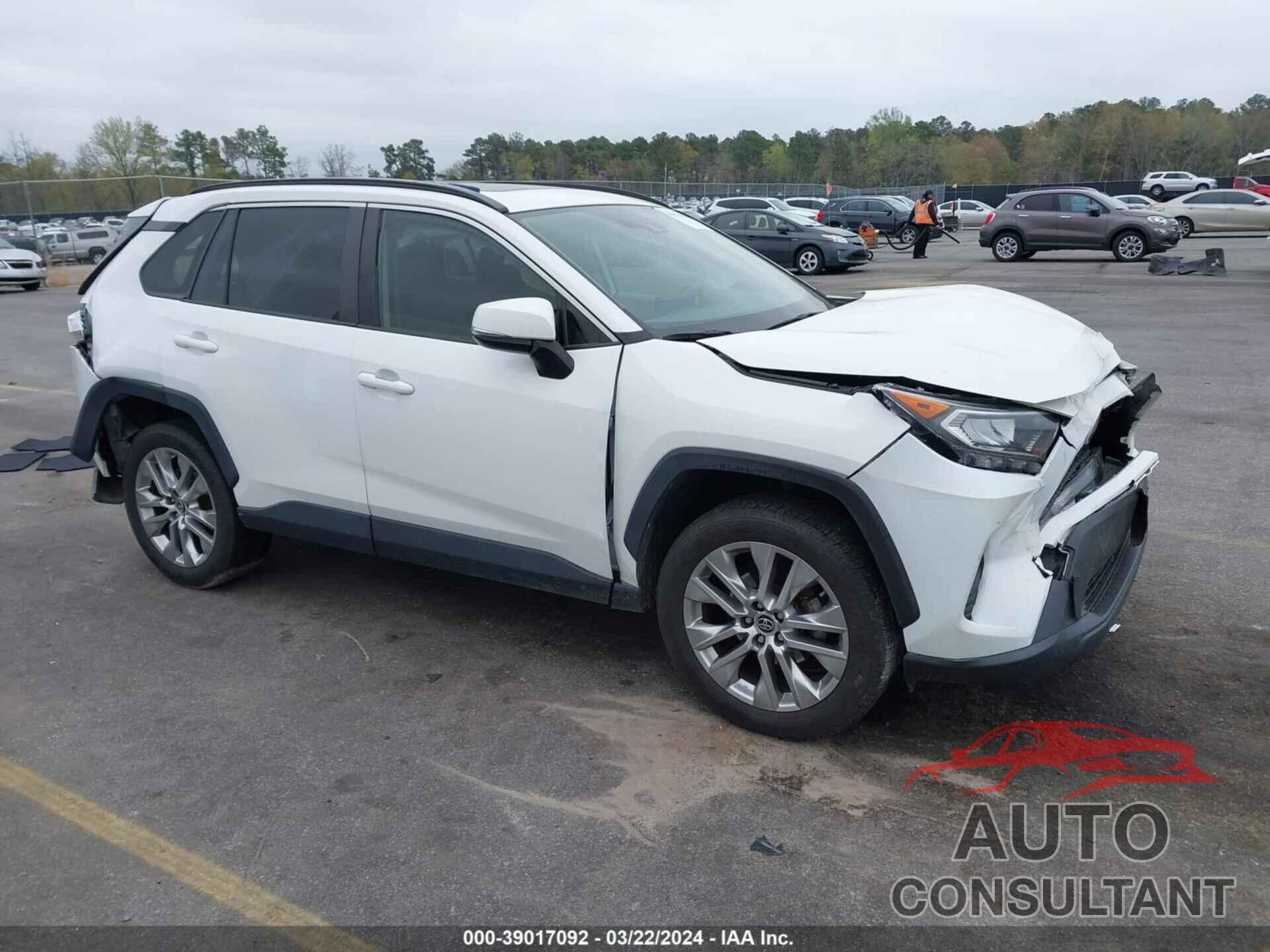 TOYOTA RAV4 2019 - JTMC1RFV5KD029877