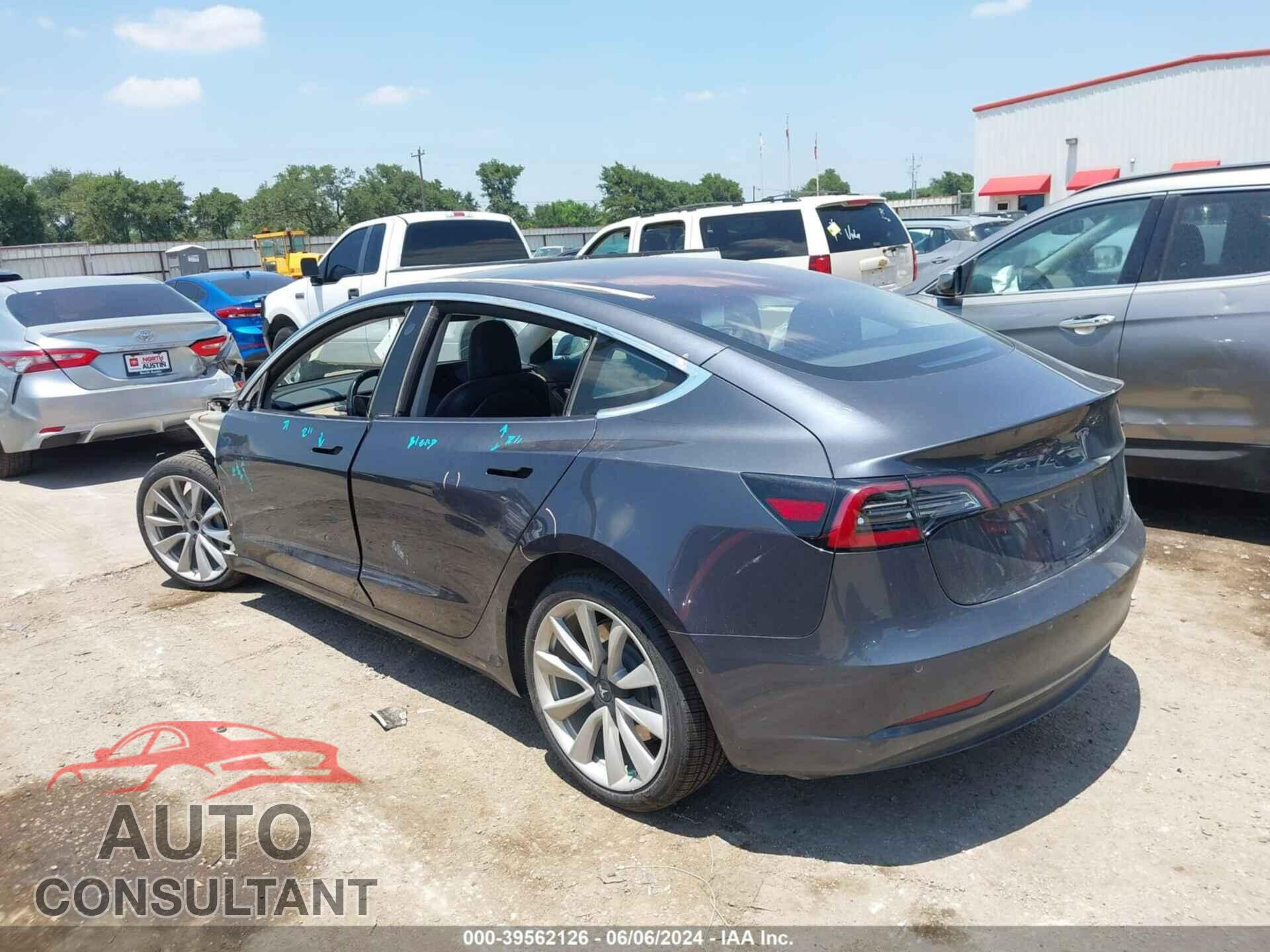 TESLA MODEL 3 2017 - 5YJ3E1EA4HF000425
