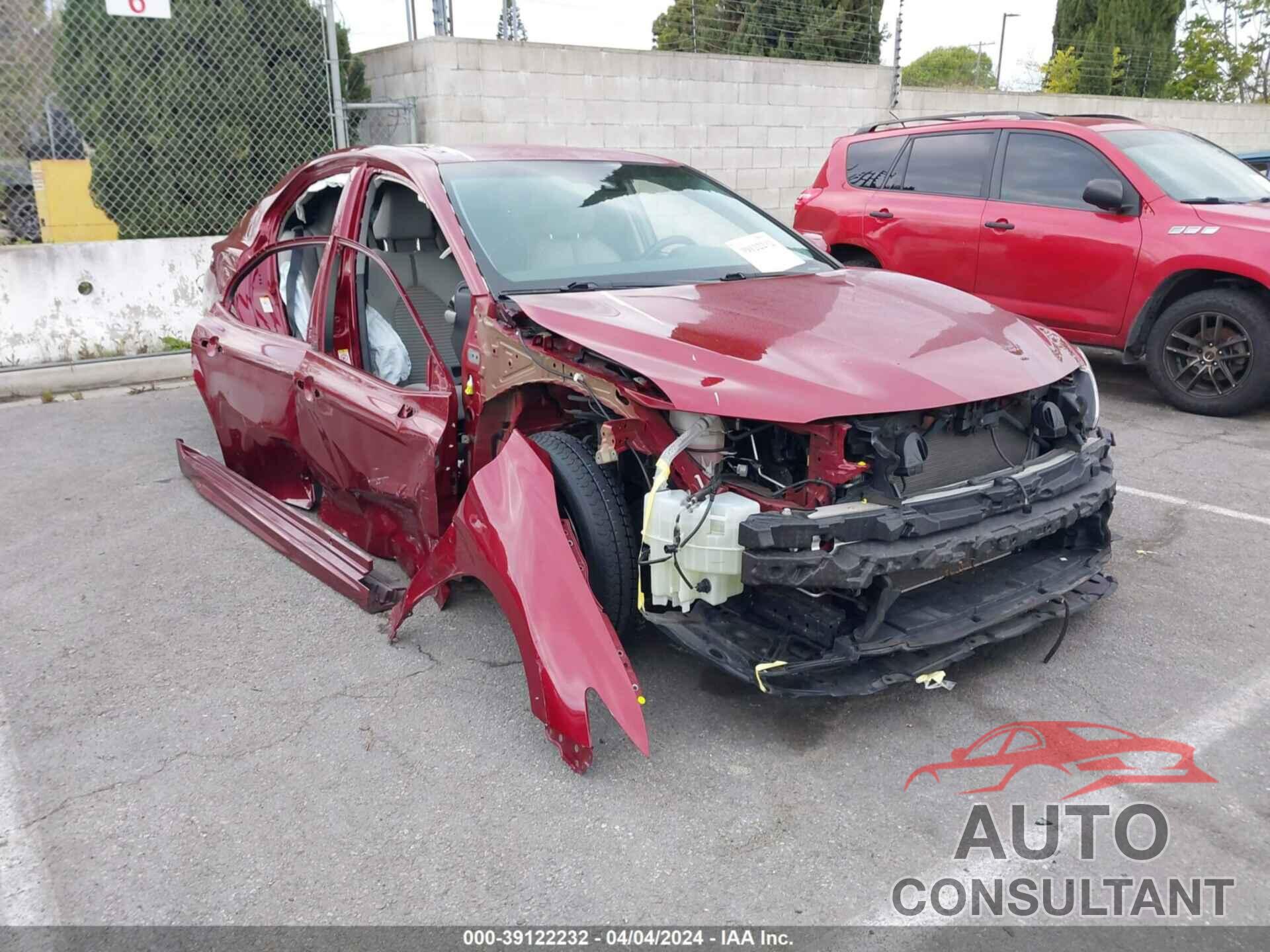 TOYOTA CAMRY 2018 - 4T1B11HKXJU505955