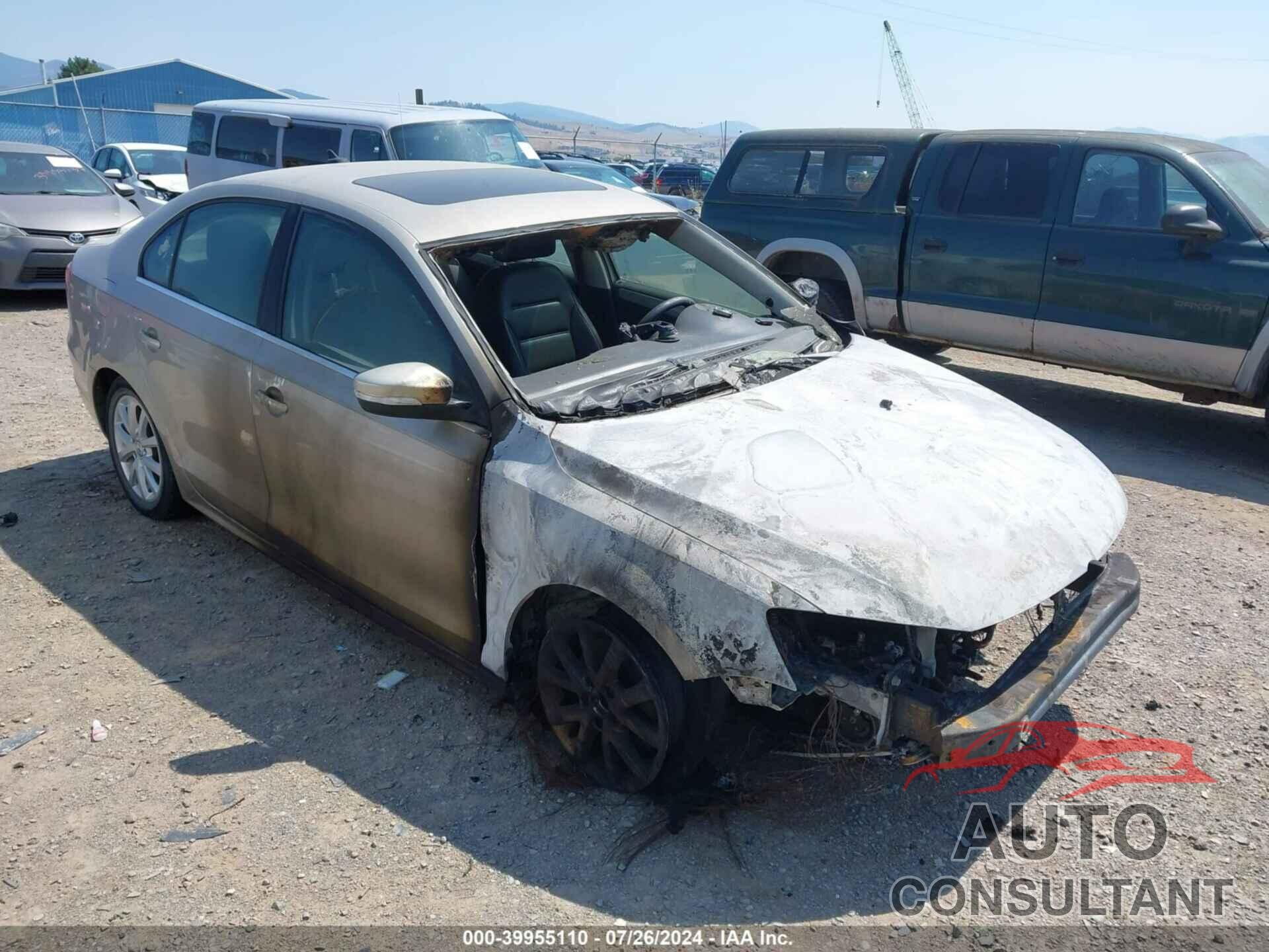 VOLKSWAGEN JETTA 2013 - 3VWDX7AJ1DM278077