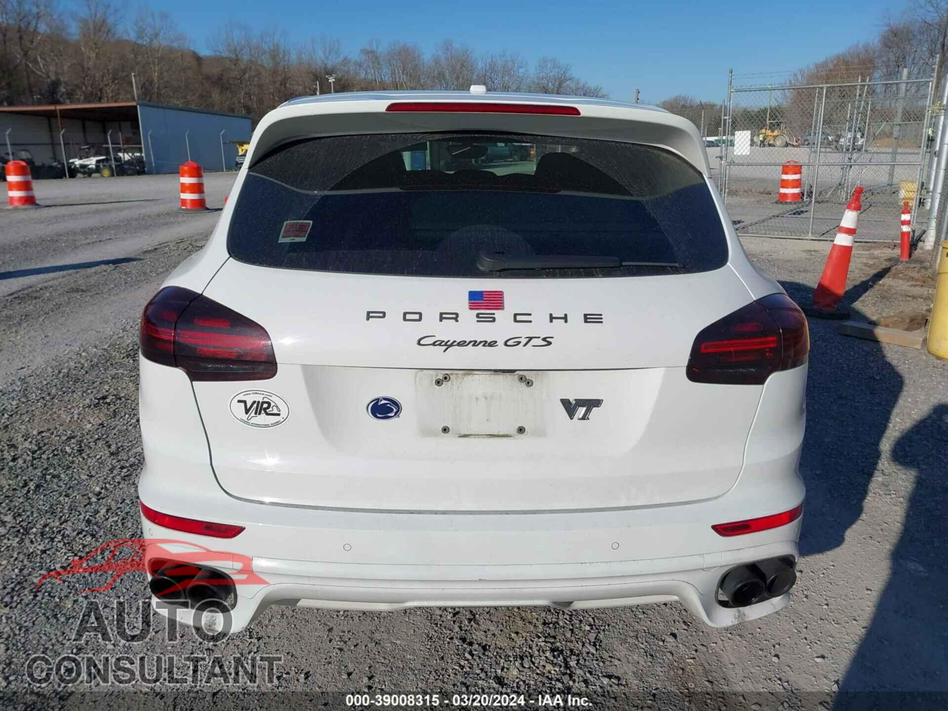 PORSCHE CAYENNE 2018 - WP1AD2A23JLA80512