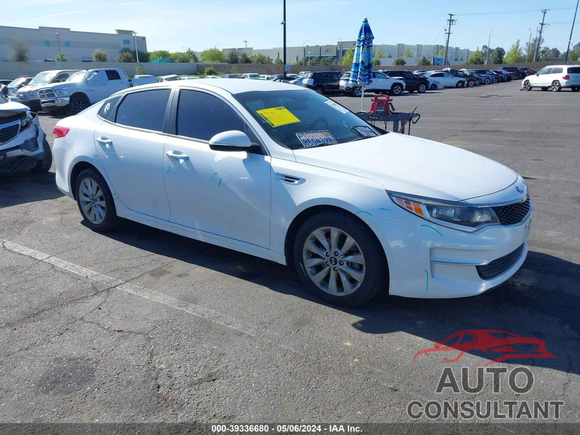 KIA OPTIMA 2018 - 5XXGT4L31JG258885