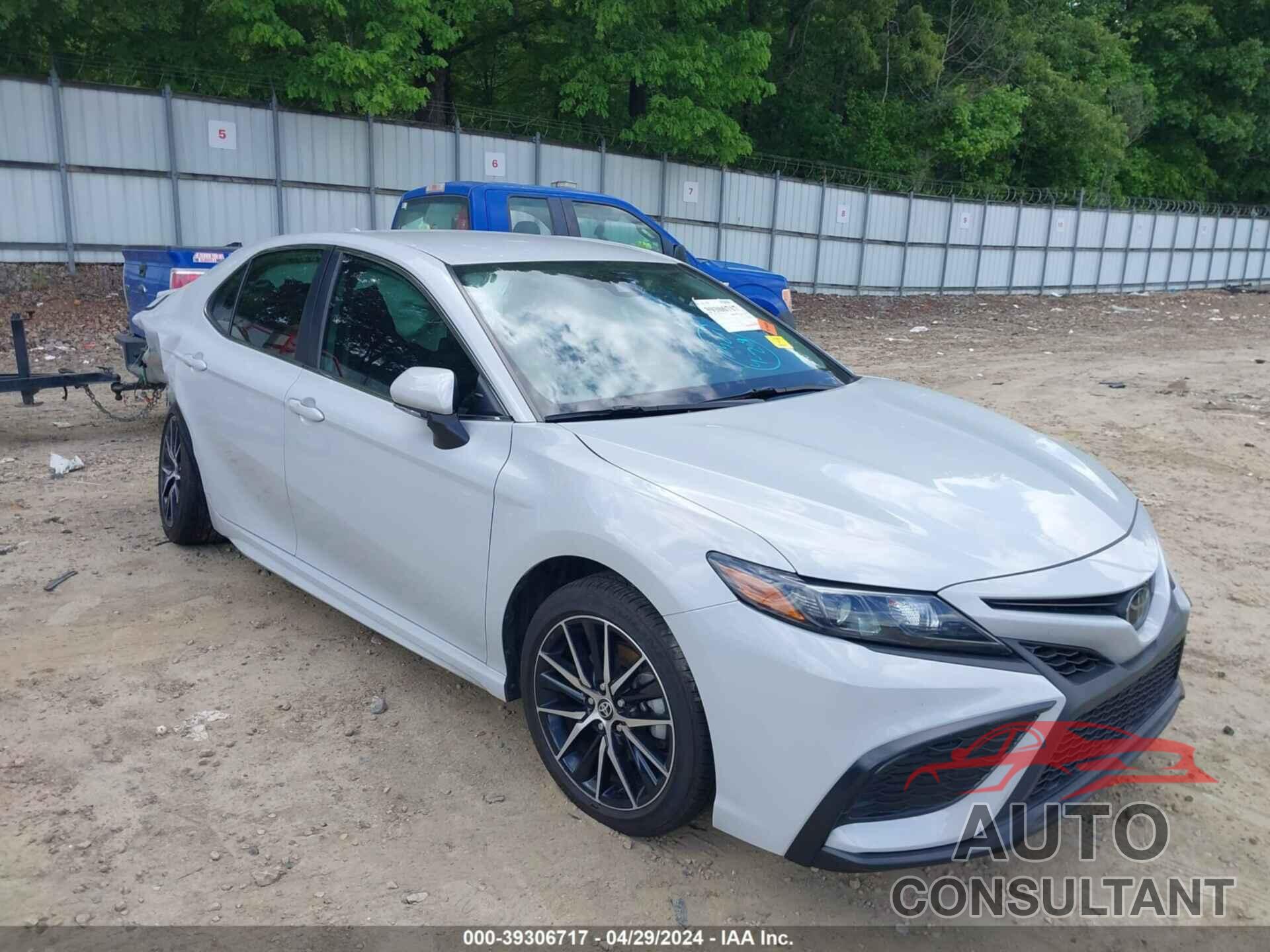 TOYOTA CAMRY 2023 - 4T1G11AK8PU099182