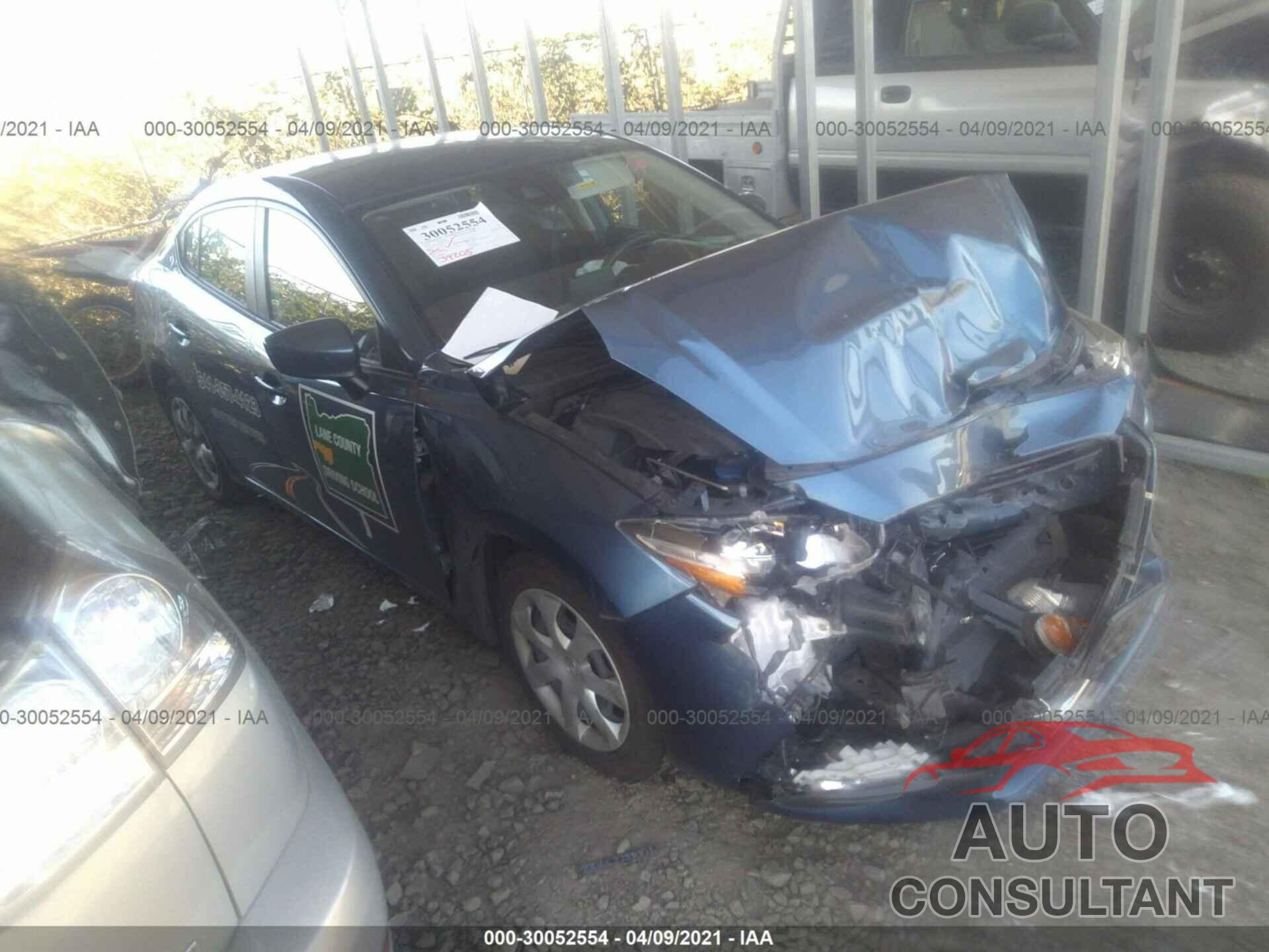 MAZDA MAZDA3 4-DOOR 2018 - 3MZBN1U72JM195246