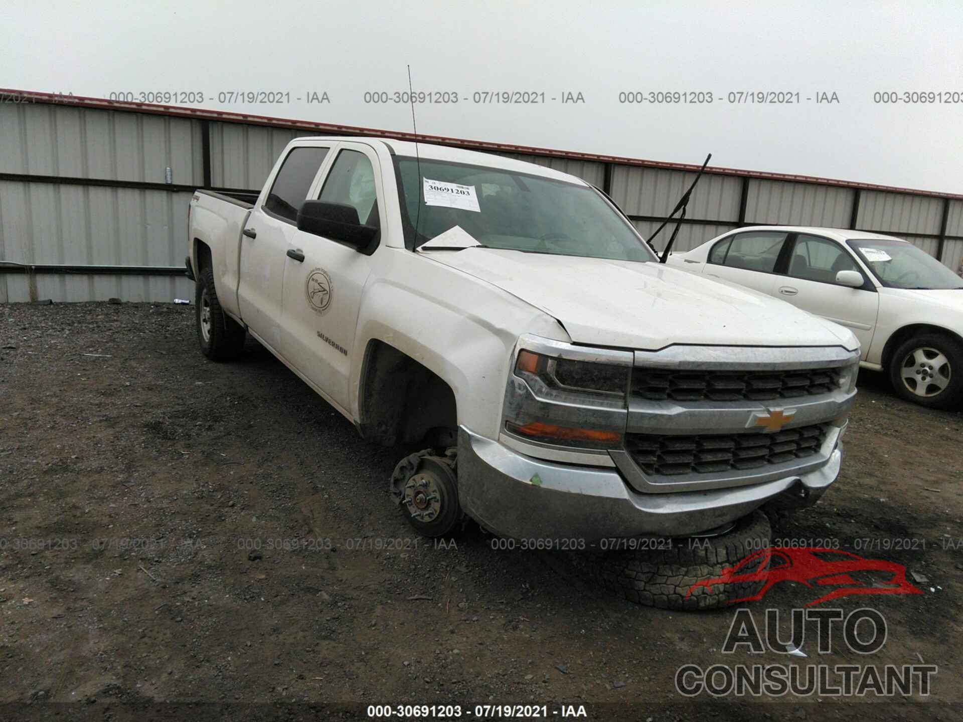 CHEVROLET SILVERADO 1500 2018 - 3GCUKNEC7JG394685
