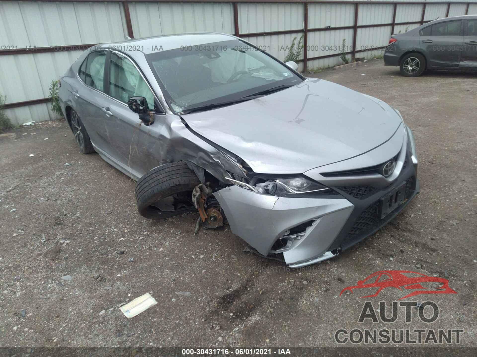 TOYOTA CAMRY 2020 - 4T1G11AK7LU940242
