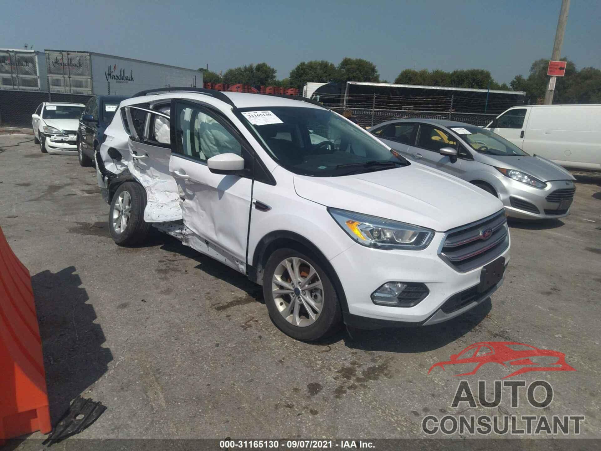 FORD ESCAPE 2017 - 1FMCU9GD7HUF06083