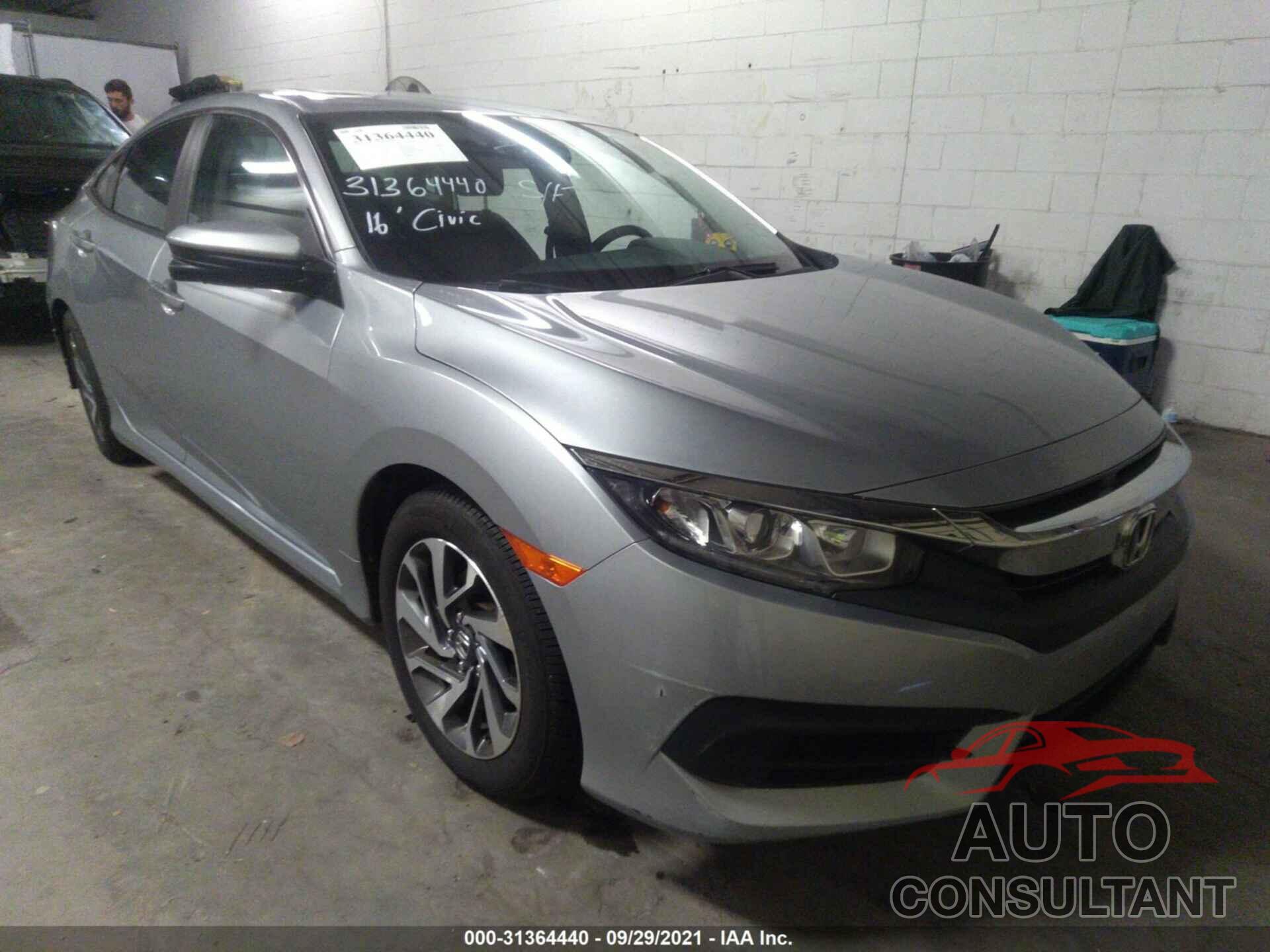 HONDA CIVIC SEDAN 2016 - 19XFC2F71GE220878