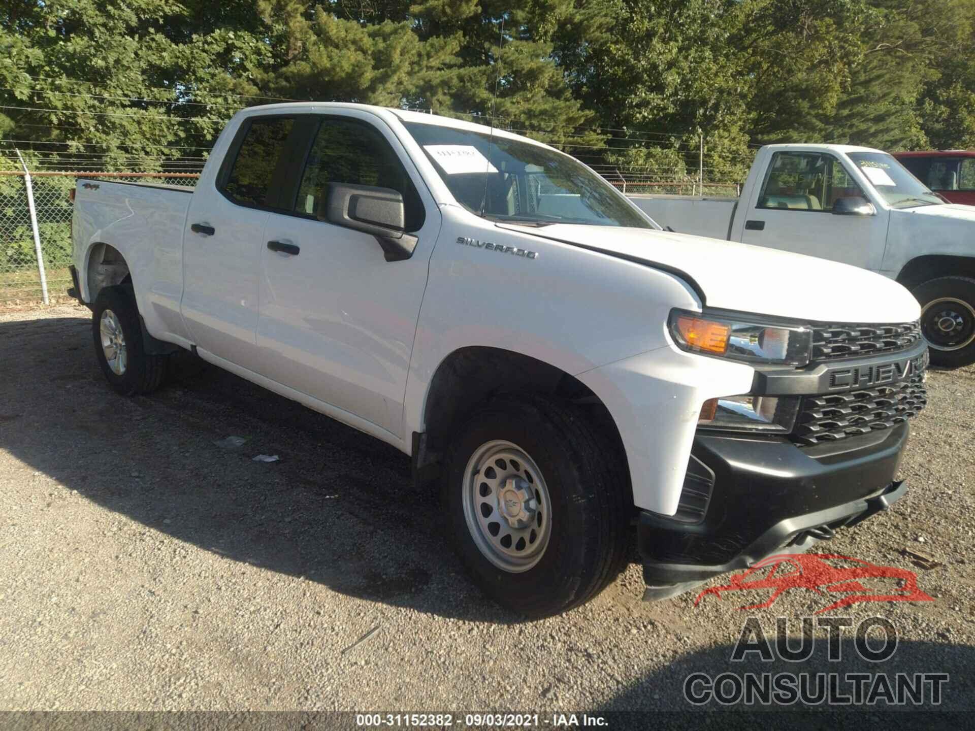 CHEVROLET SILVERADO 1500 2019 - 1GCRYAEH0KZ375468