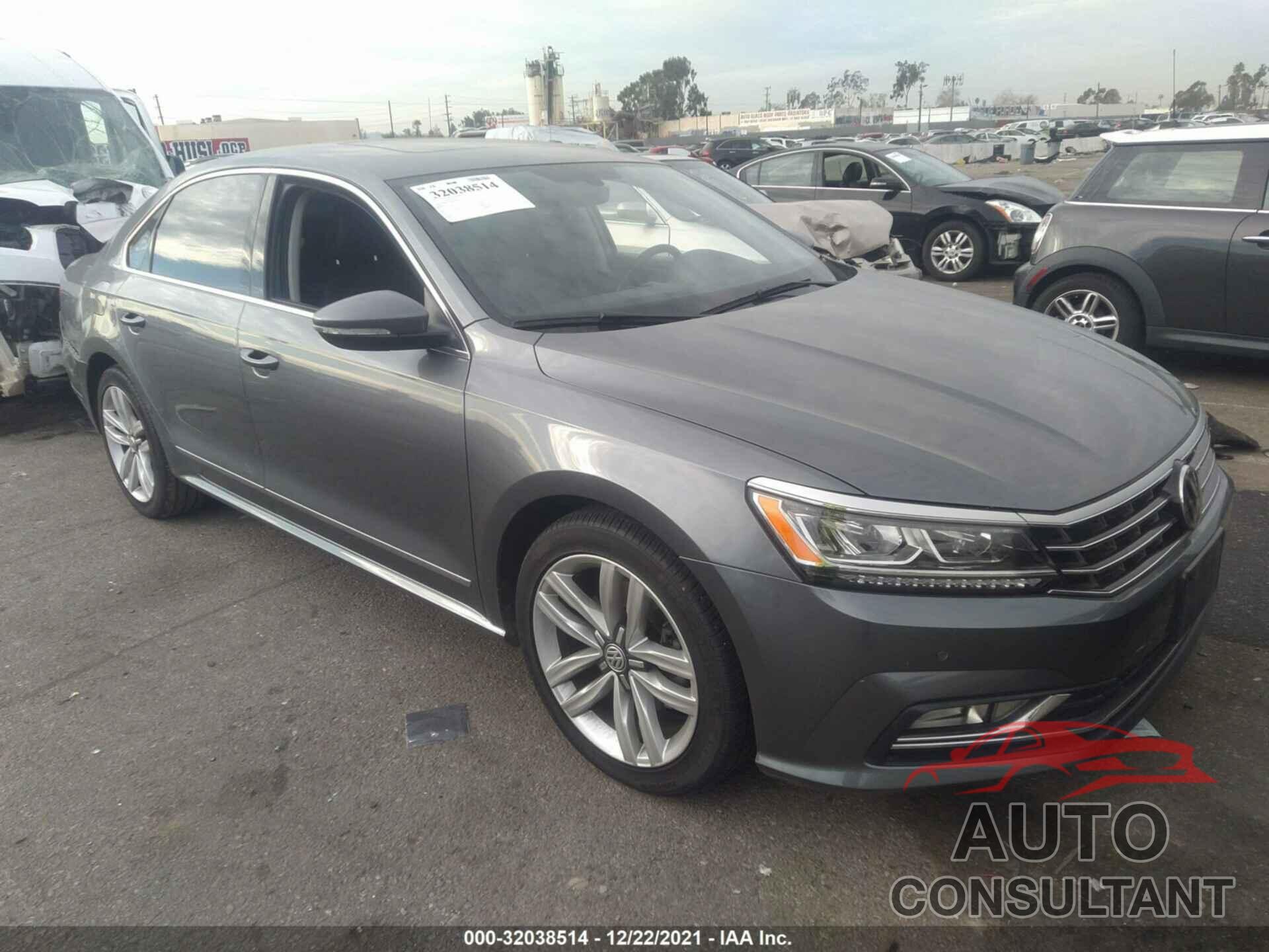 VOLKSWAGEN PASSAT 2017 - 1VWGT7A3XHC039175