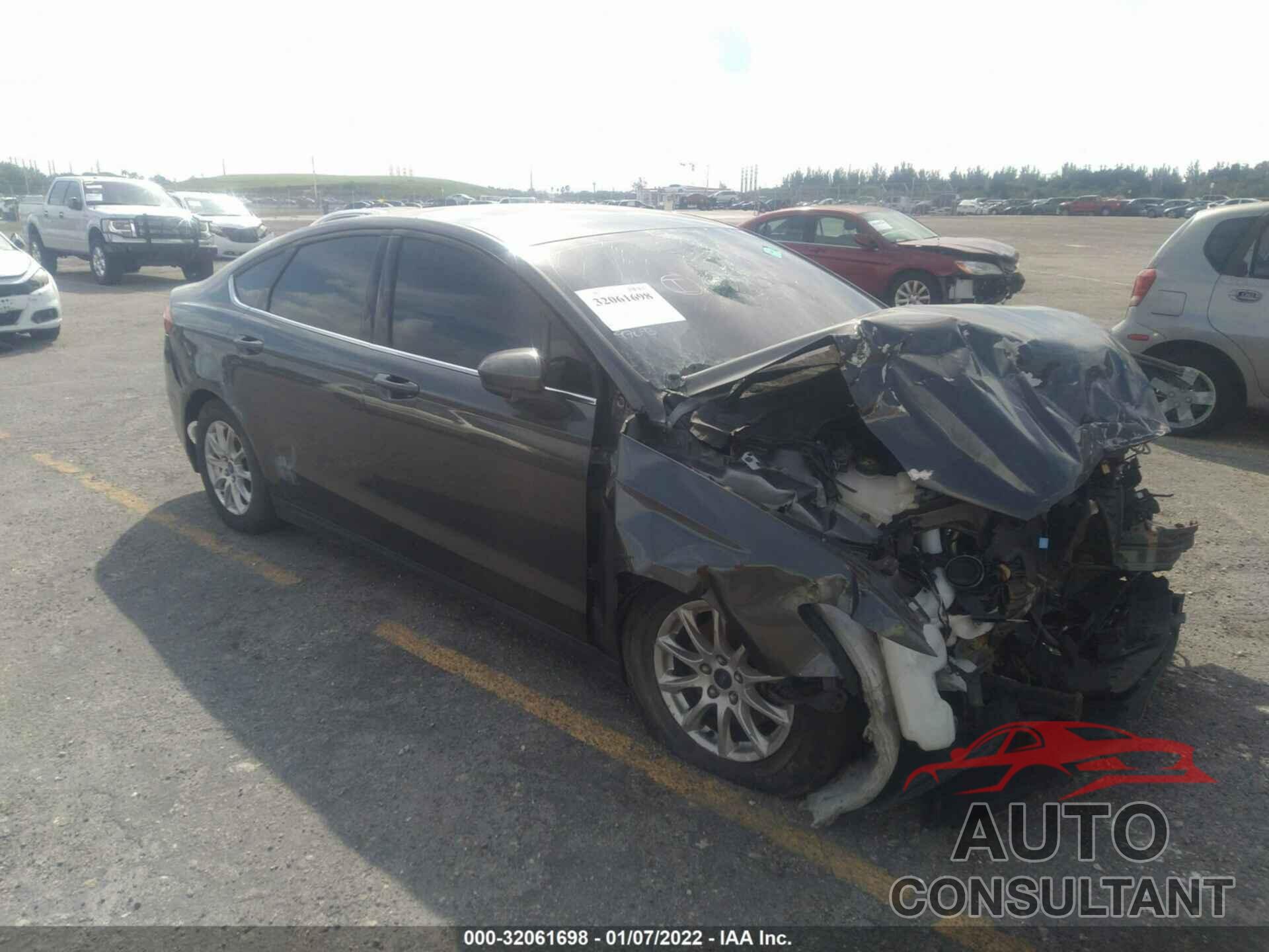 FORD FUSION 2016 - 3FA6P0G70GR324171