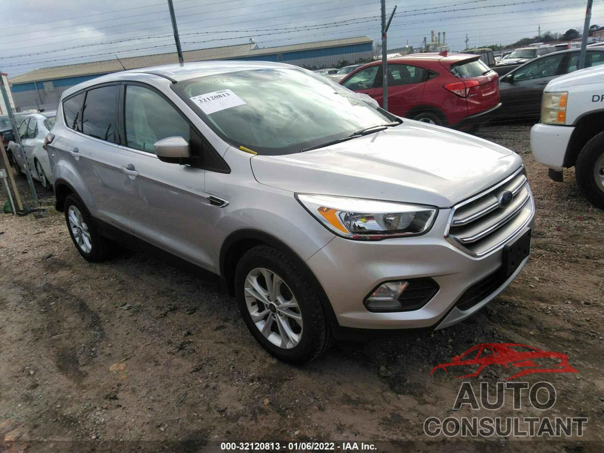 FORD ESCAPE 2017 - 1FMCU0GD3HUA54340