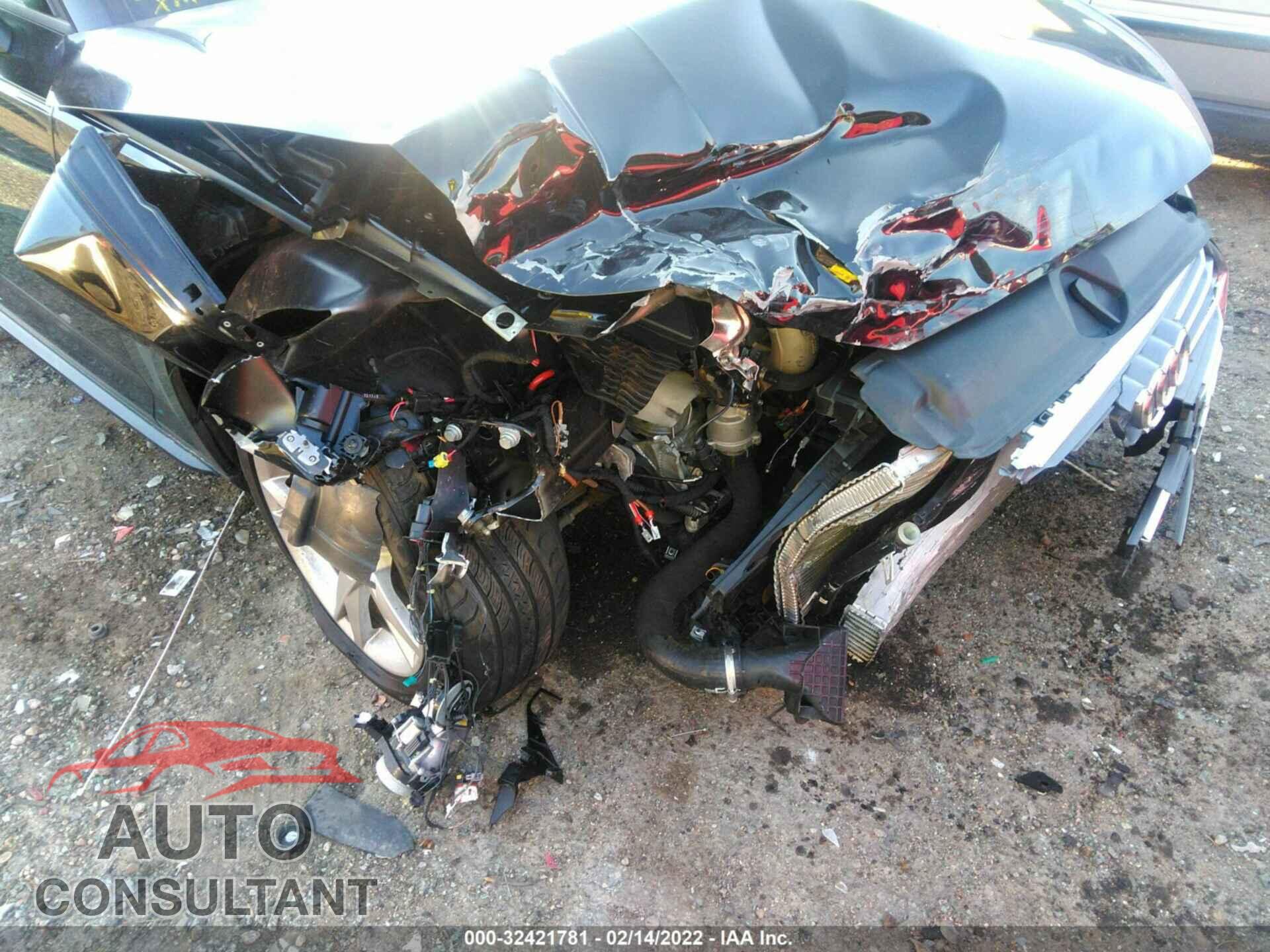 AUDI A4 2018 - WAUDNAF41JN019497