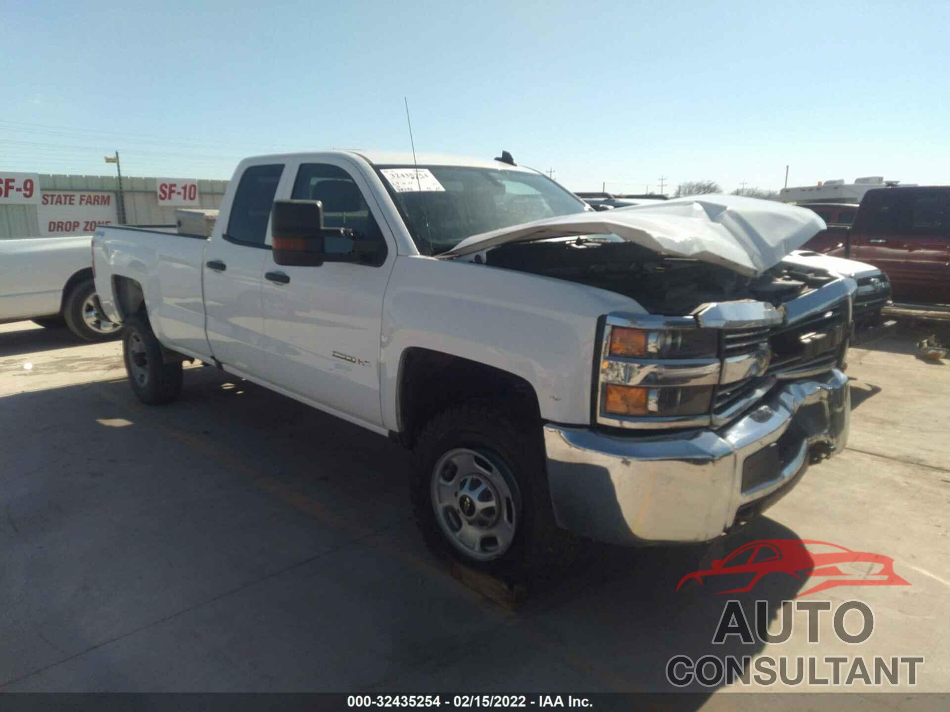 CHEVROLET SILVERADO 2500HD 2017 - 1GC2KUEG3HZ200037