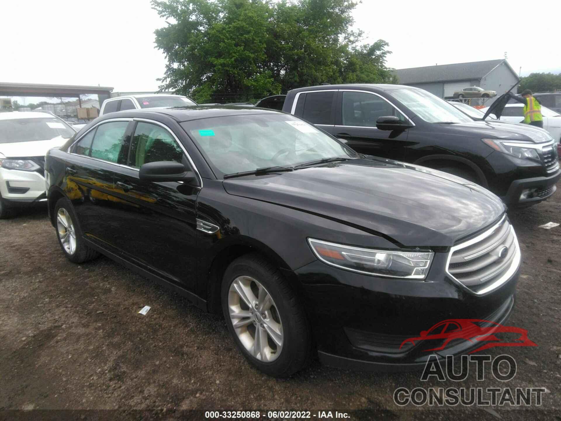 FORD TAURUS 2018 - 1FAHP2D8XJG138623