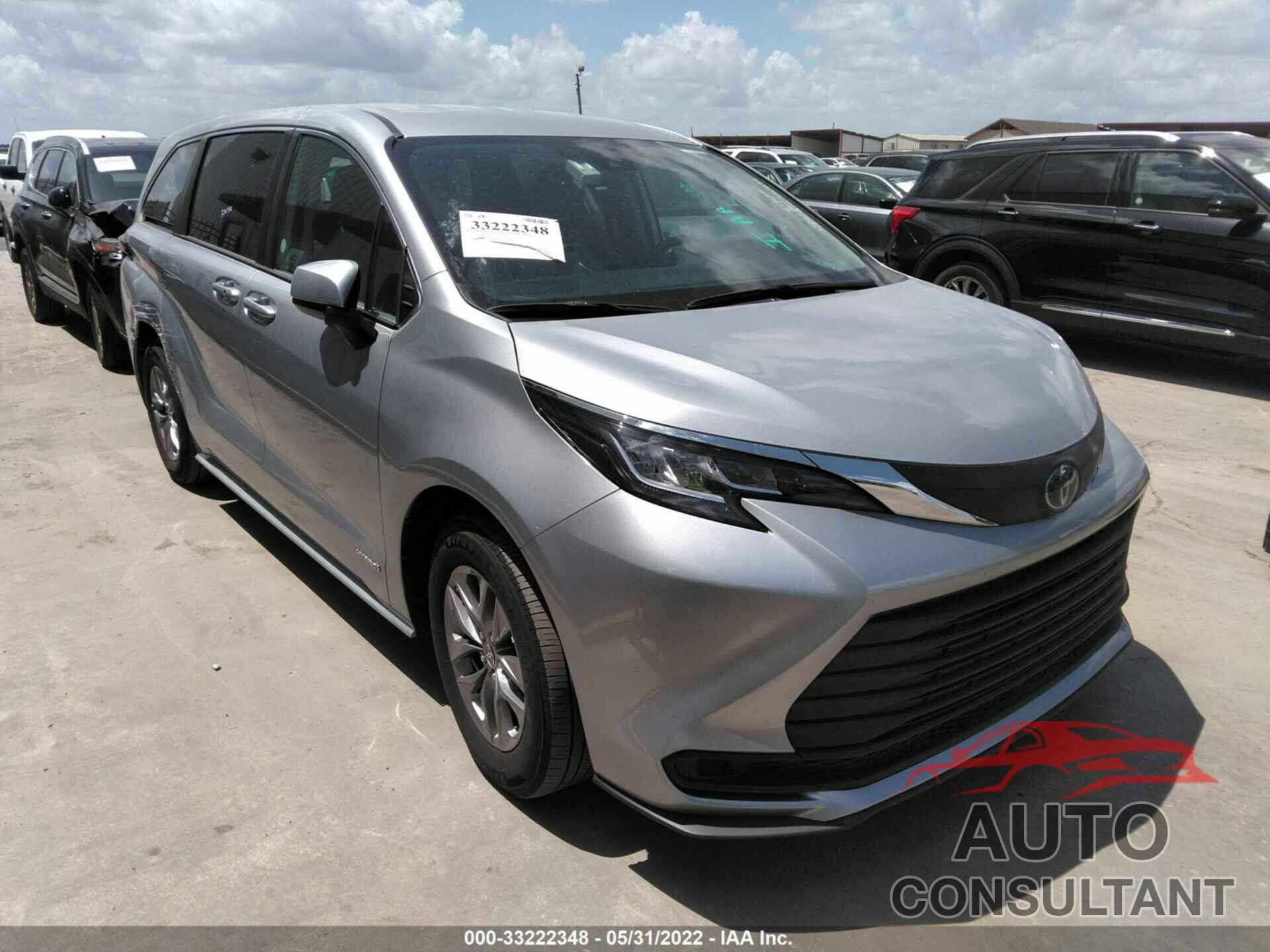 TOYOTA SIENNA 2021 - 5TDKRKEC1MS043424