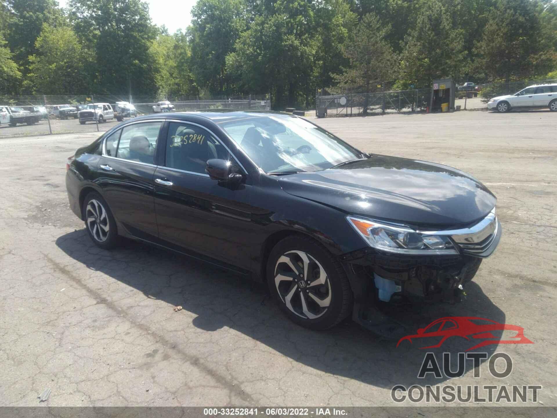 HONDA ACCORD SEDAN 2017 - 1HGCR3F87HA024871