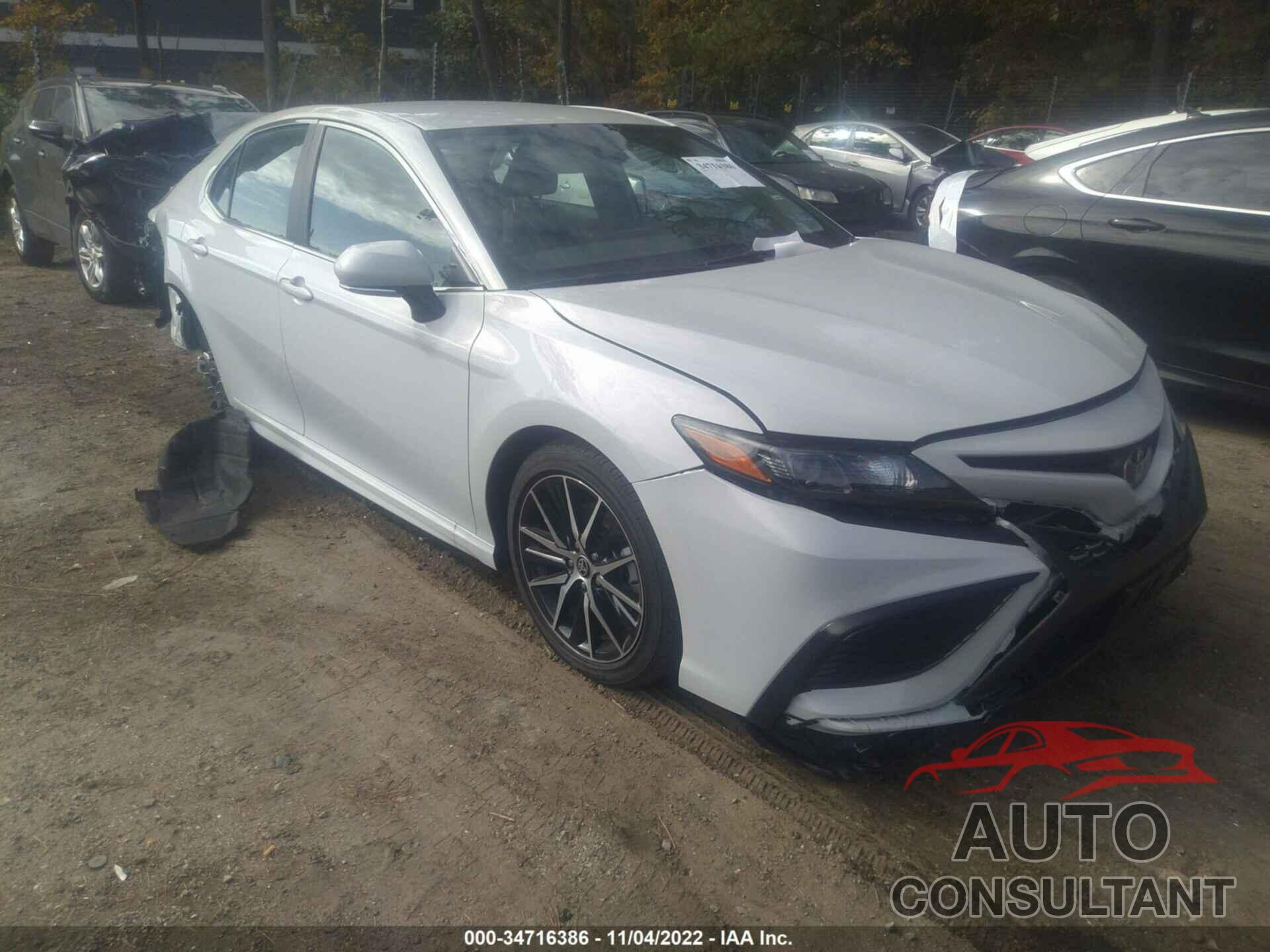 TOYOTA CAMRY 2022 - 4T1G11AK9NU053728