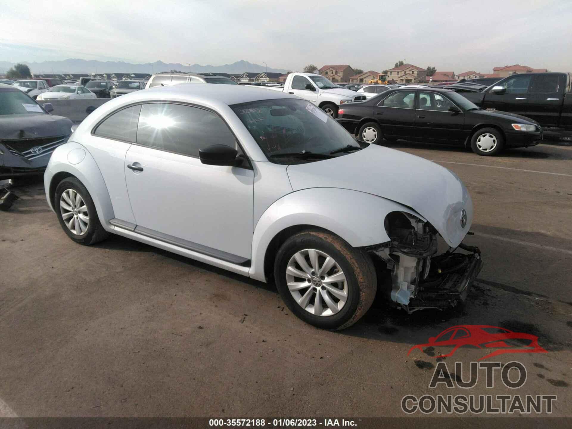 VOLKSWAGEN BEETLE 2017 - 3VWF17AT4HM614063
