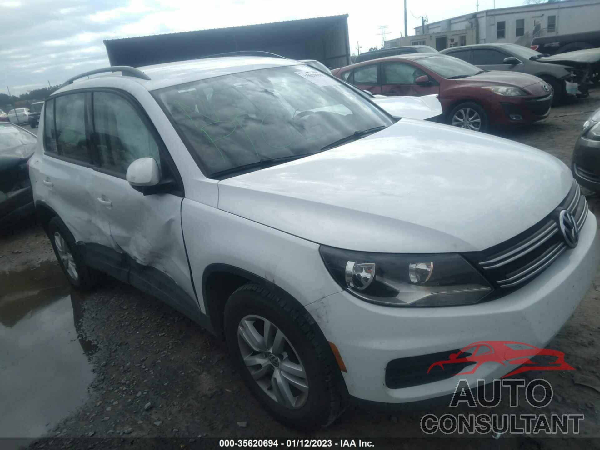 VOLKSWAGEN TIGUAN 2017 - WVGAV7AX4HK021715