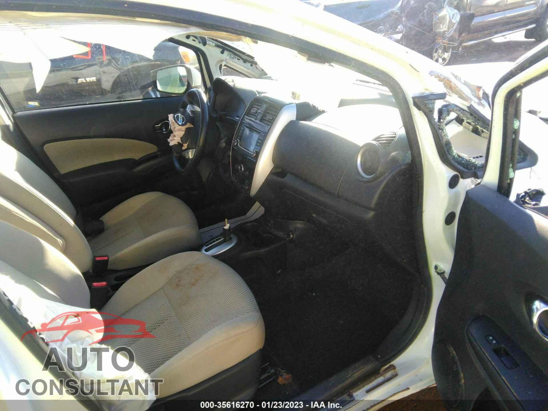 NISSAN VERSA NOTE 2017 - 3N1CE2CP0HL371115