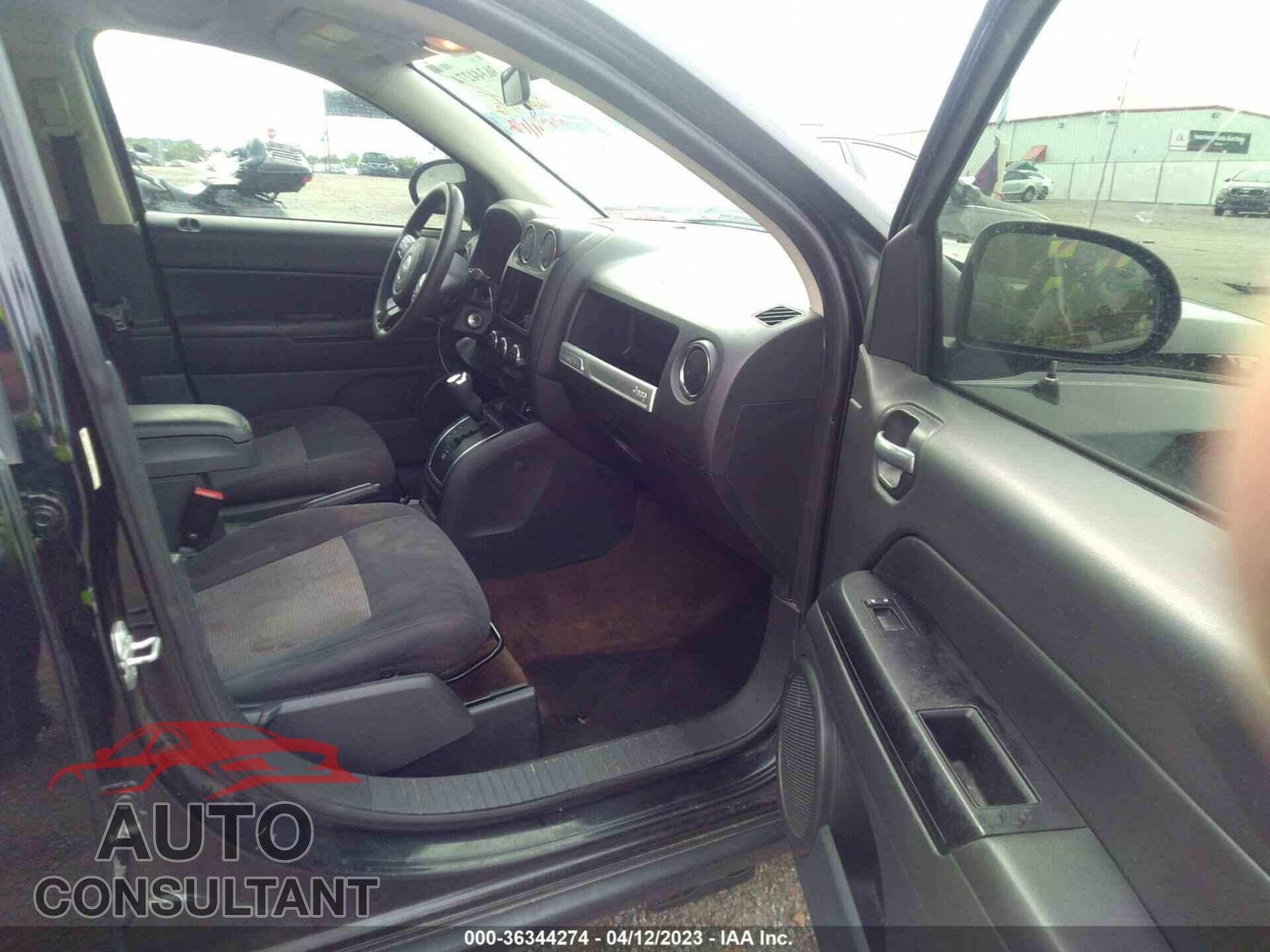 JEEP COMPASS 2015 - 1C4NJCBA2FD104677